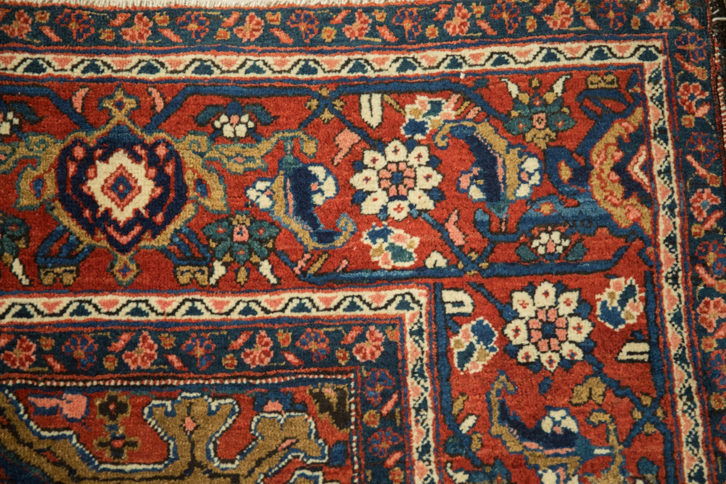 7.5x10.5 Vintage Heriz Carpet - Image 3
