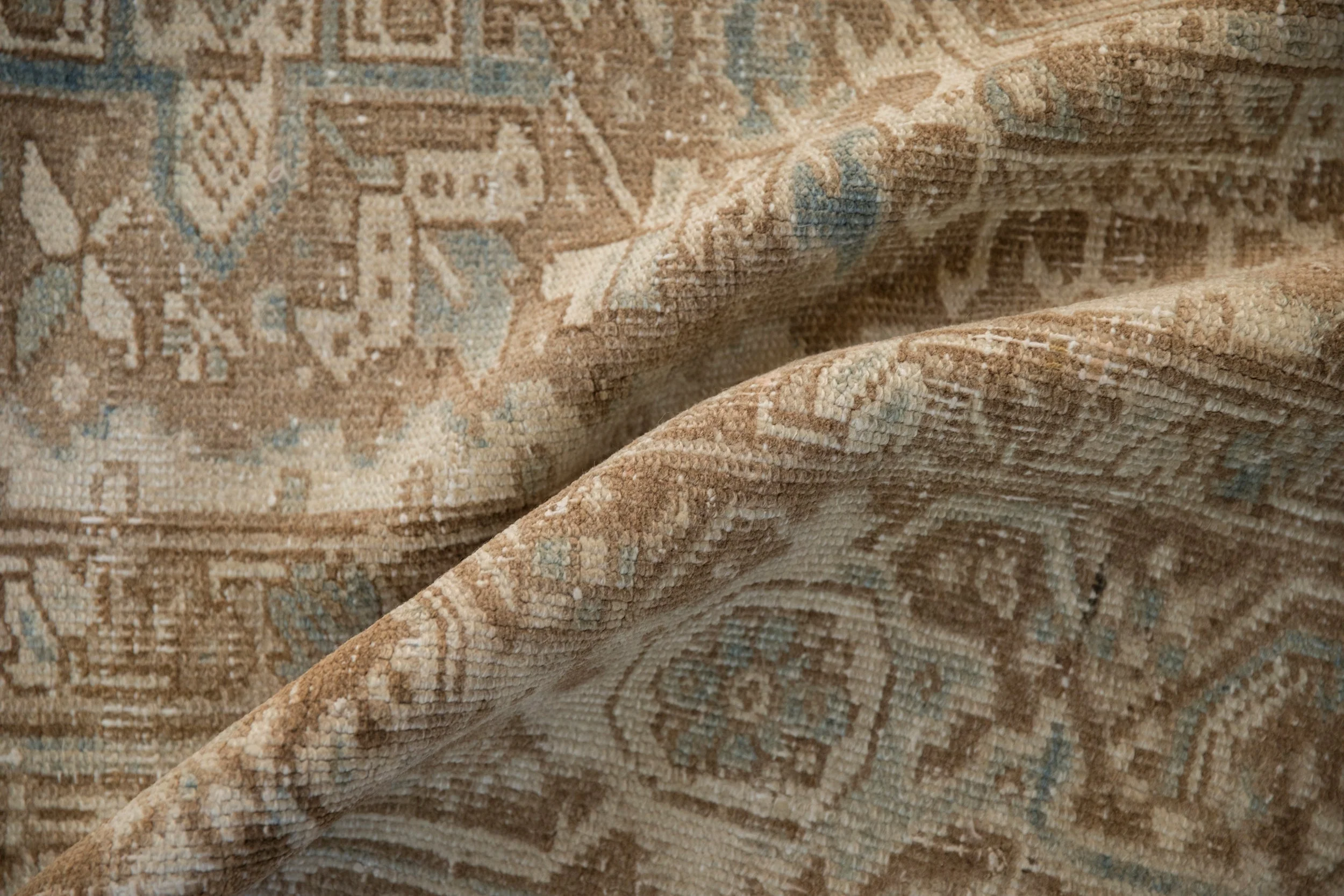 7.5x10 Vintage Distressed Heriz Carpet - Image 12