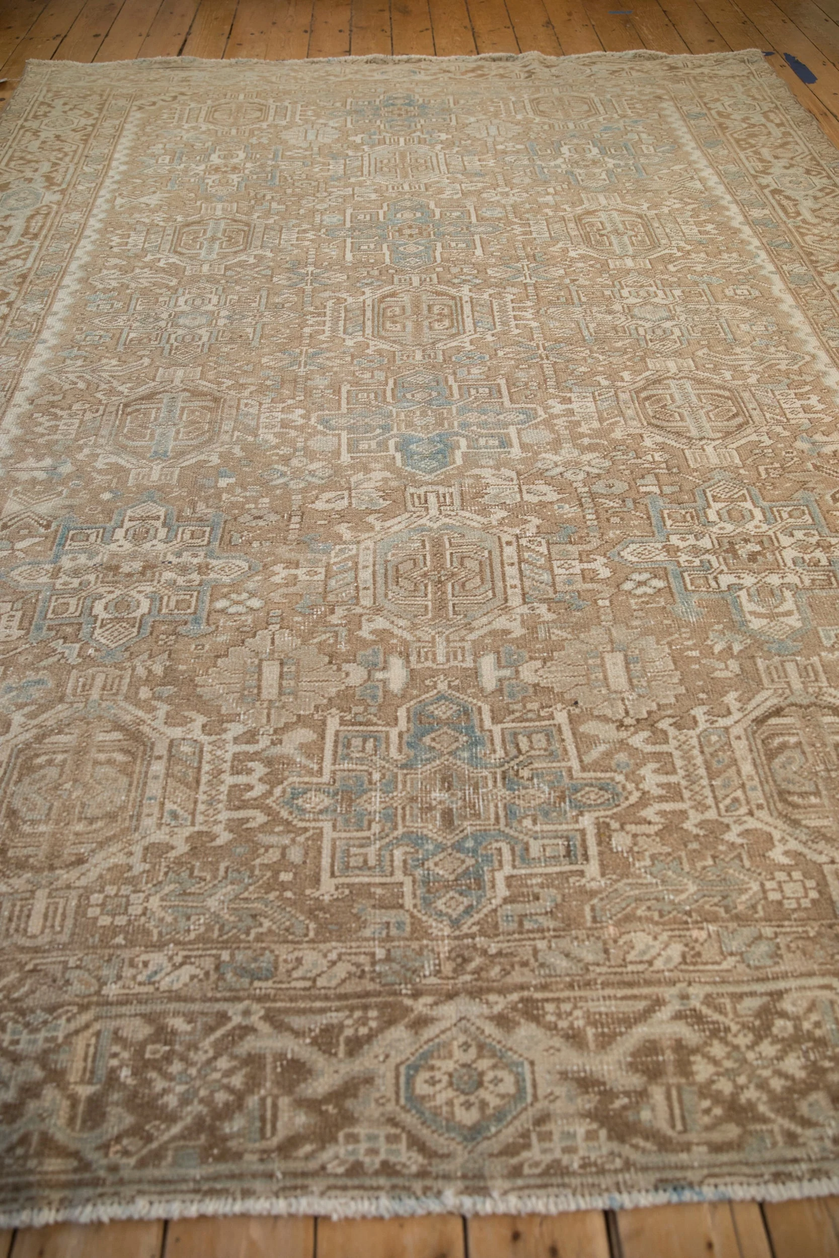 7.5x10 Vintage Distressed Heriz Carpet - Image 13