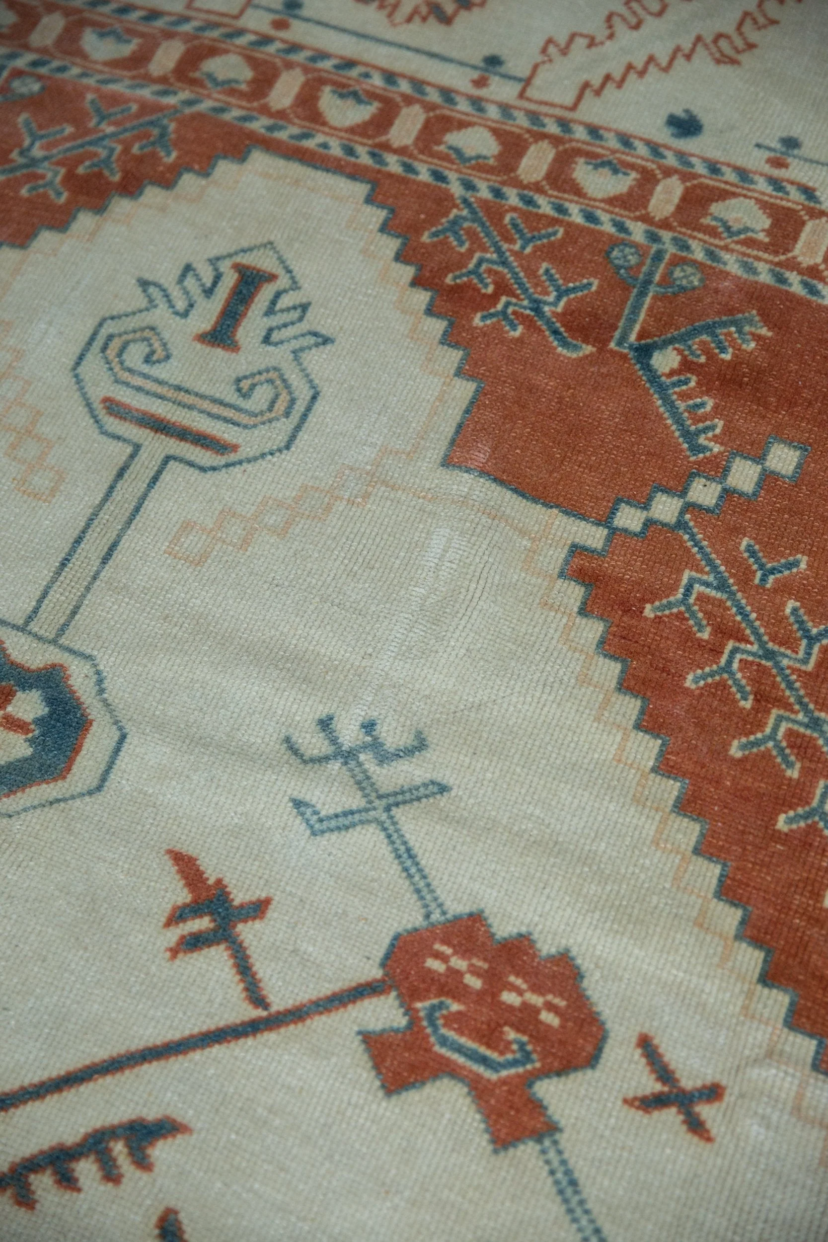 7.5x10 Vintage Distressed Oushak Carpet - Image 12