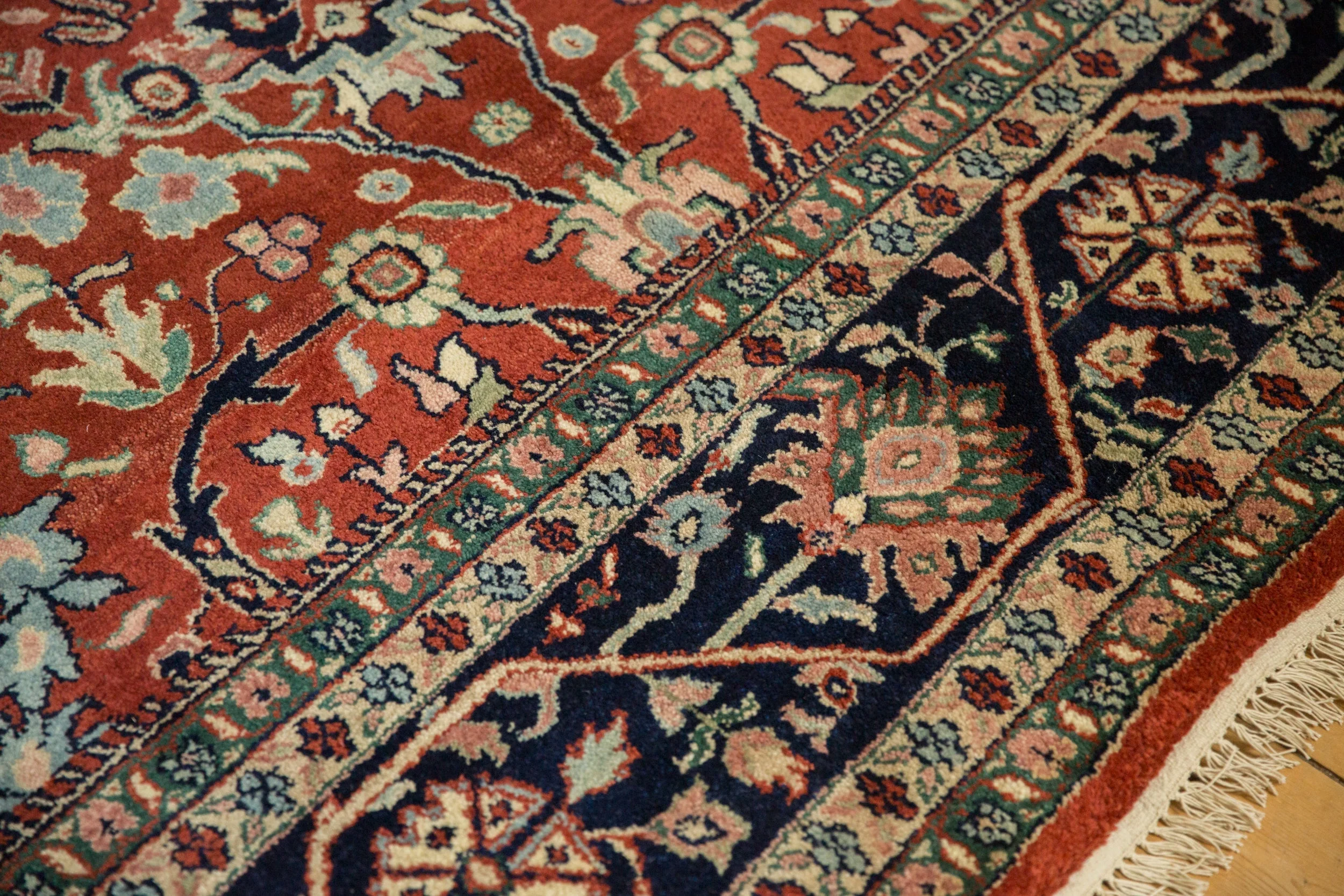 7.5x10 Vintage Indian Bijar Design Carpet - Image 5