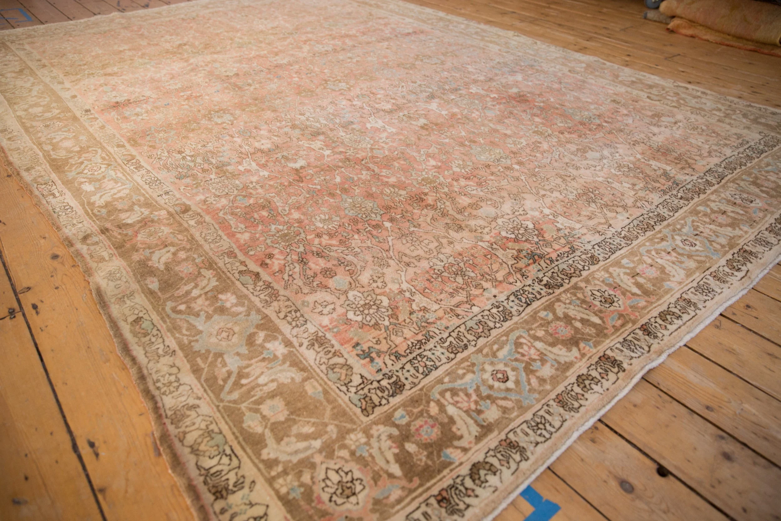 7.5x11 Vintage Distressed Bijar Carpet - Image 4