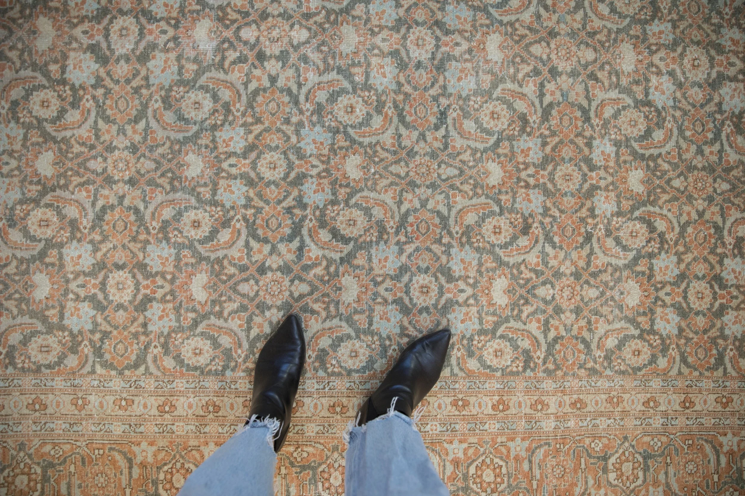 7.5x11 Vintage Distressed Tabriz Carpet - Image 2