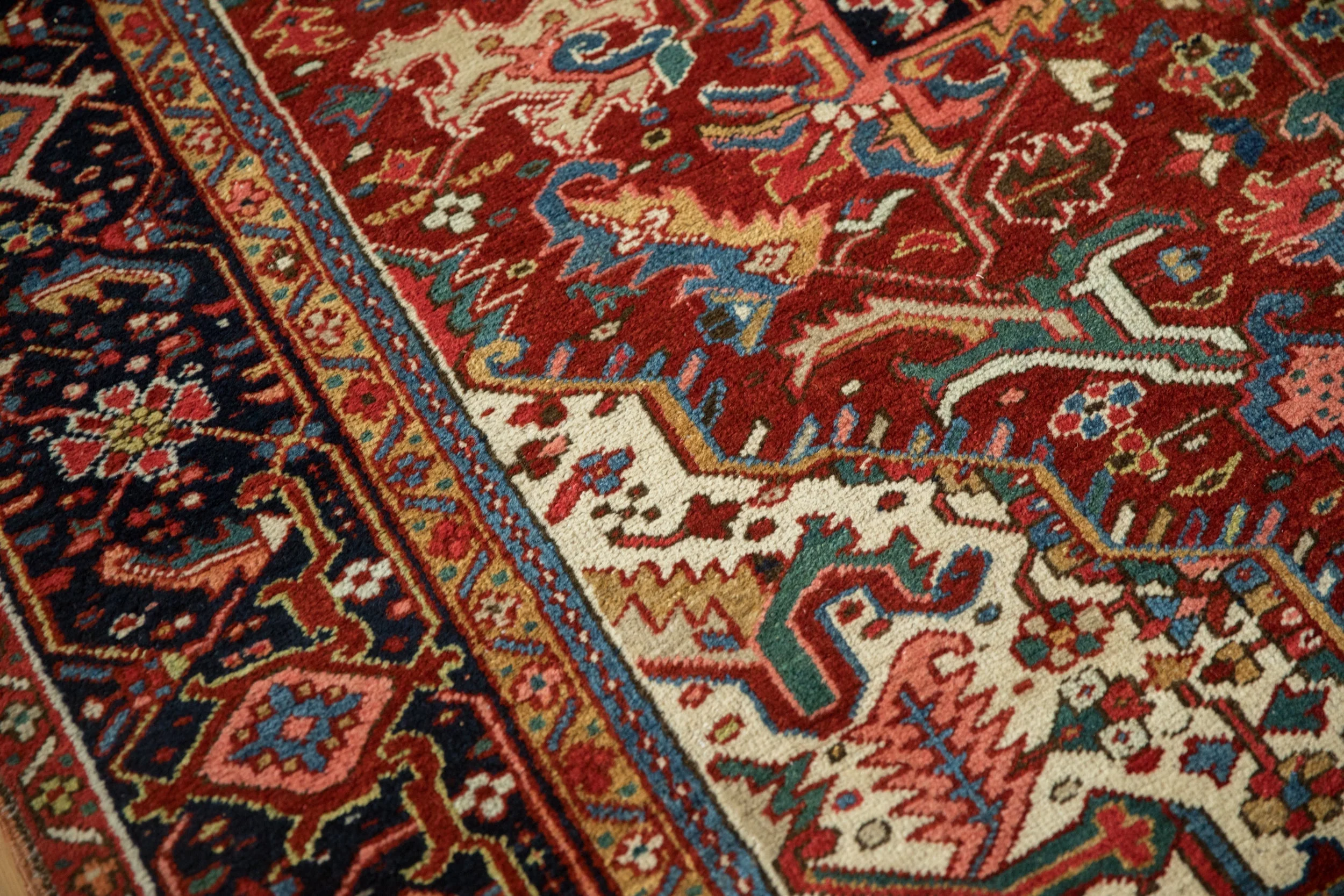 7.5x11 Vintage Heriz Carpet - Image 11