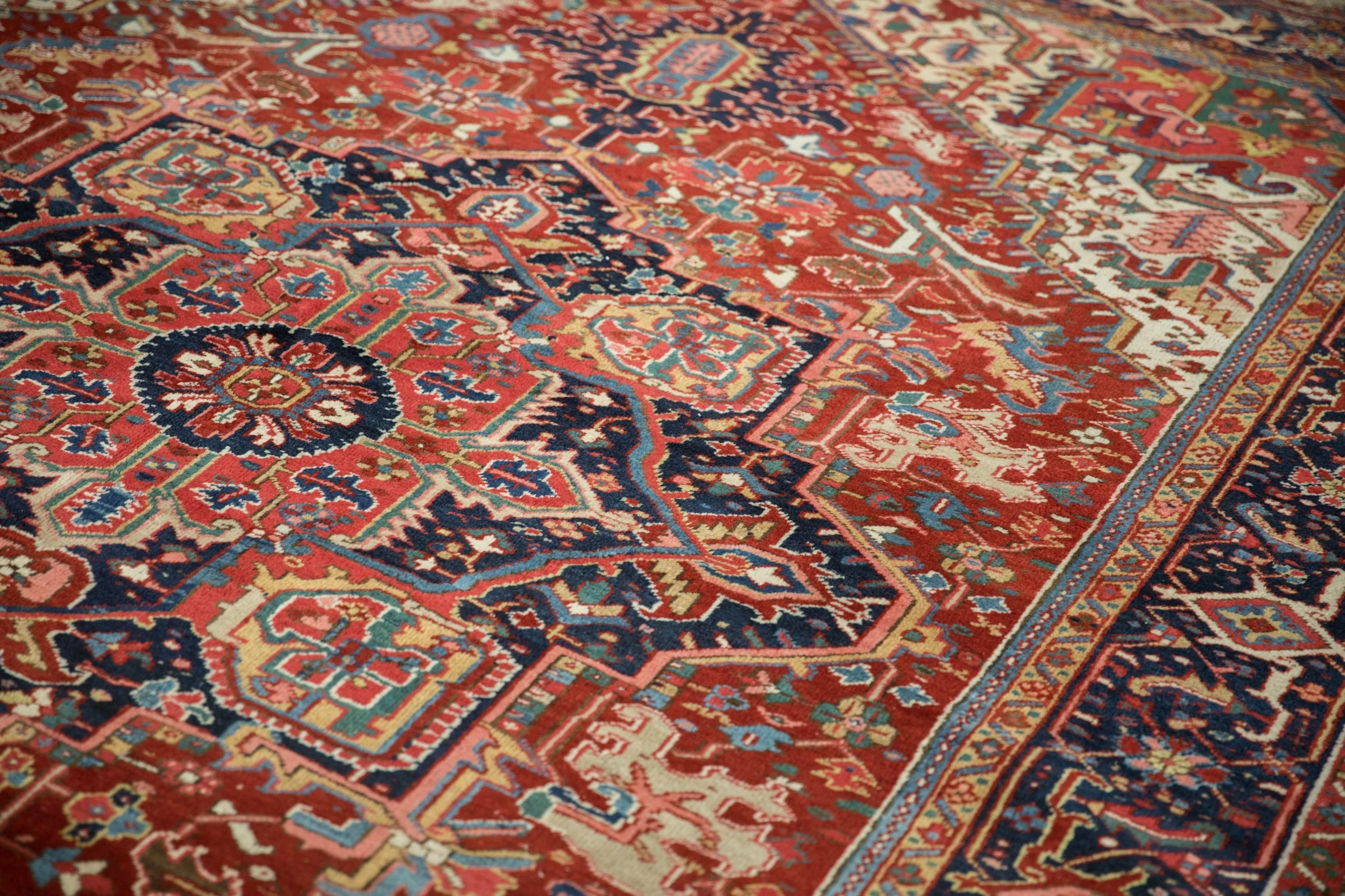 7.5x11 Vintage Heriz Carpet - Image 8