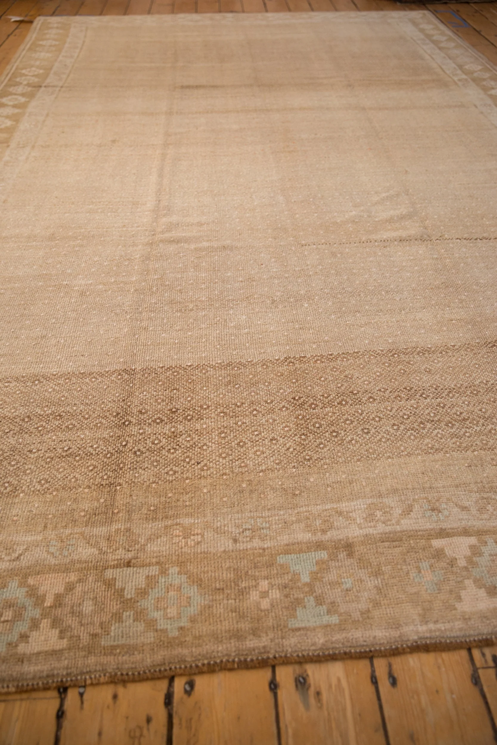 7.5x12 Vintage Distressed Kars Carpet - Image 6