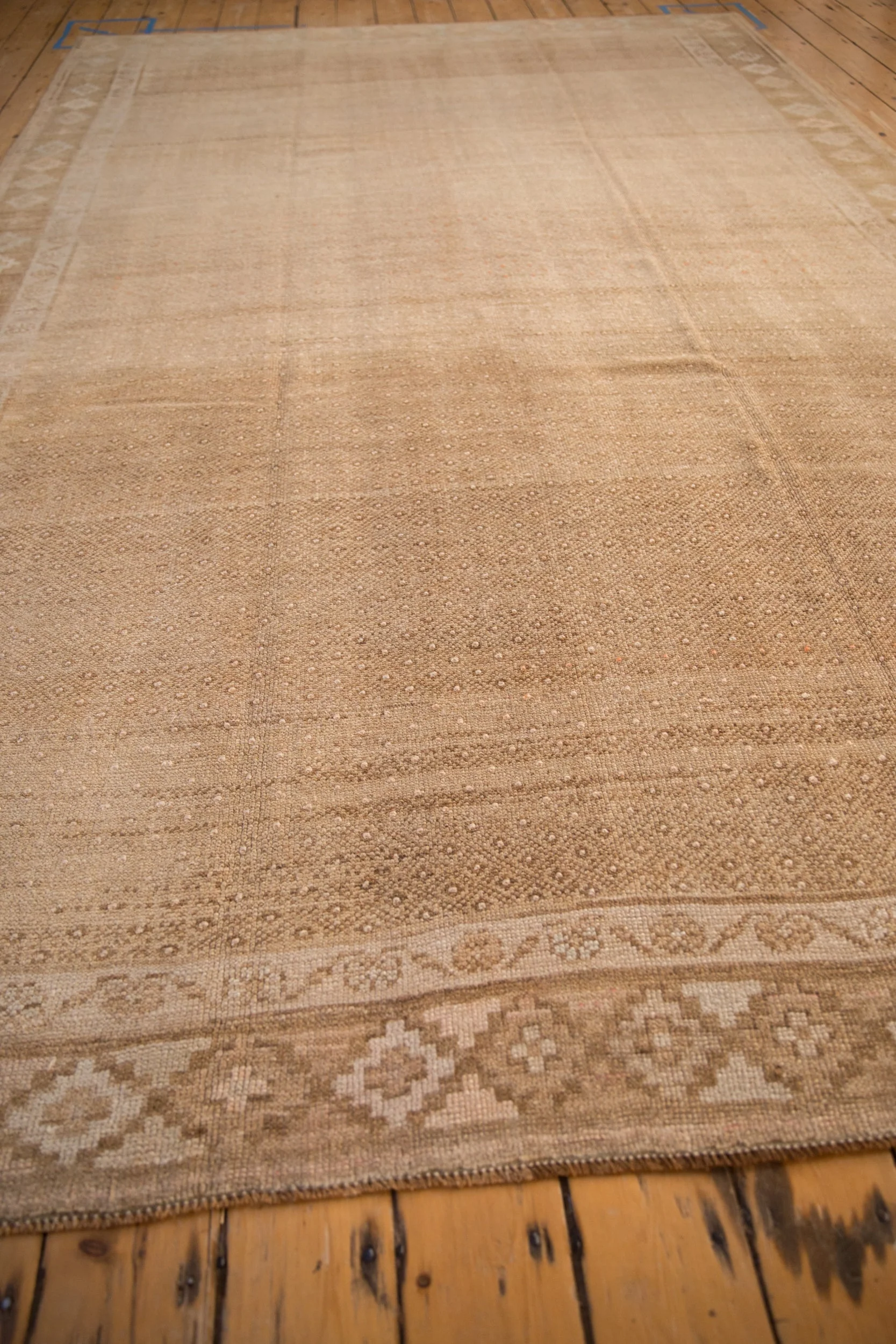7.5x12 Vintage Distressed Kars Carpet - Image 9