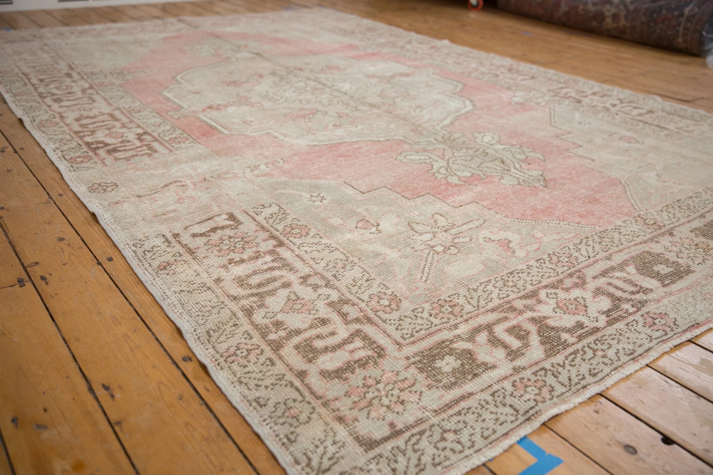 7.5x12 Vintage Distressed Oushak Carpet - Image 4