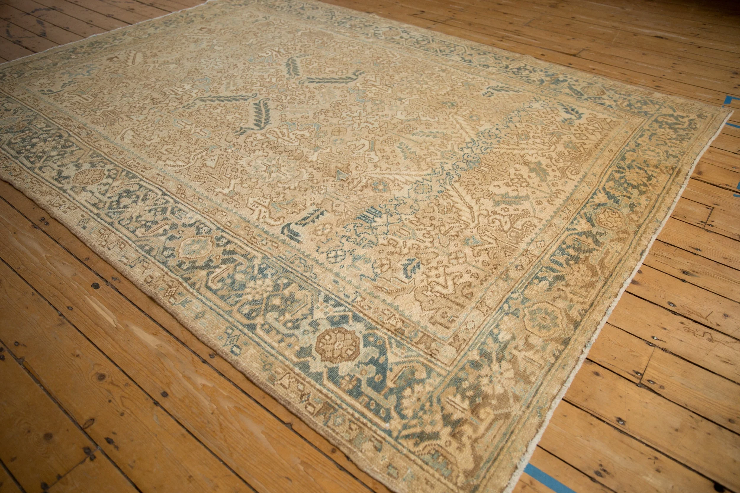 7.5x9.5 Vintage Distressed Heriz Carpet - Image 4