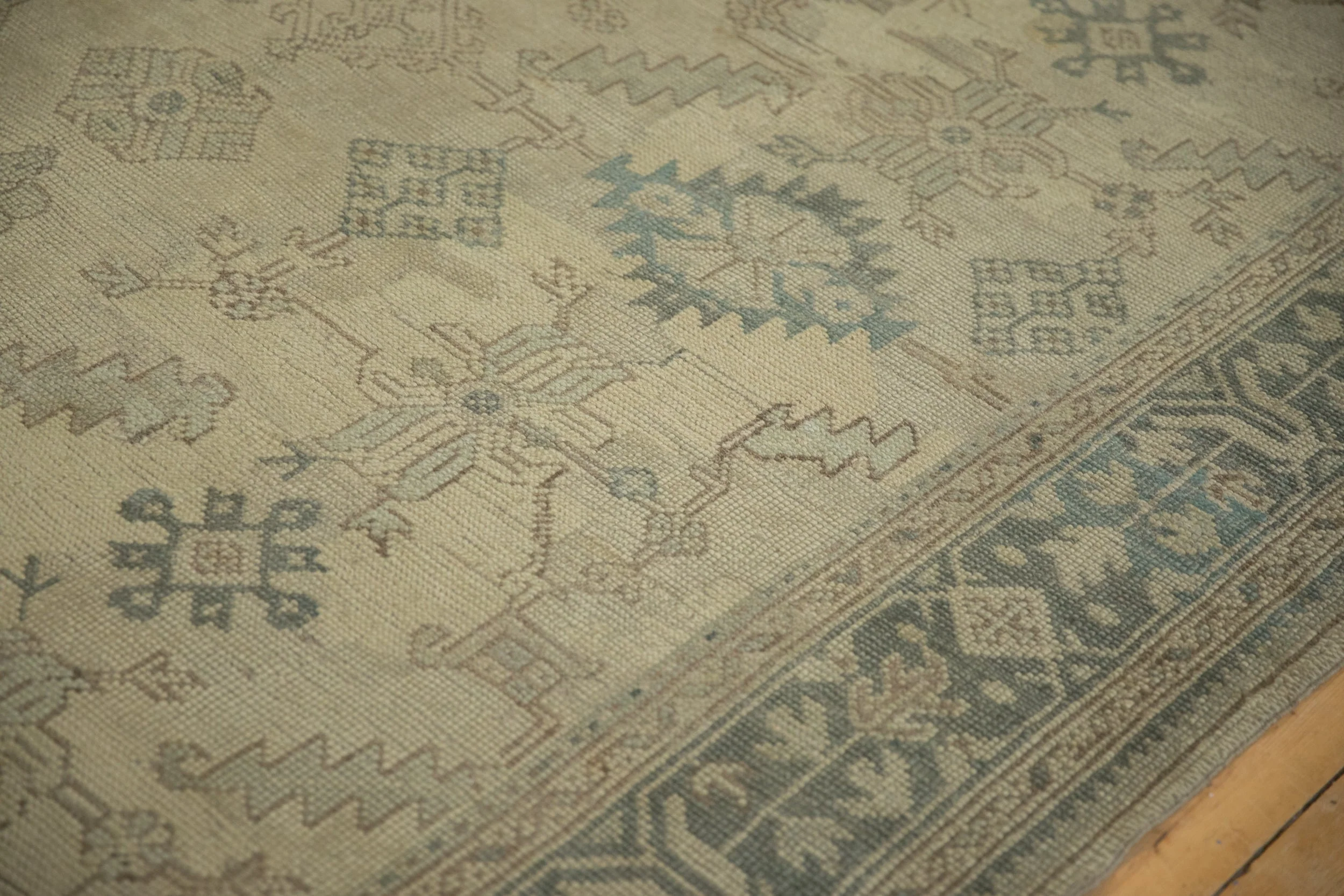 7.5x9.5 Vintage Distressed Oushak Carpet - Image 7