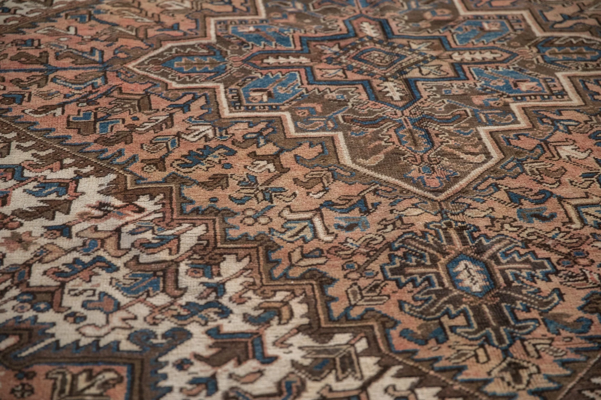 7.5x9.5 Vintage Mehrivan Carpet - Image 11