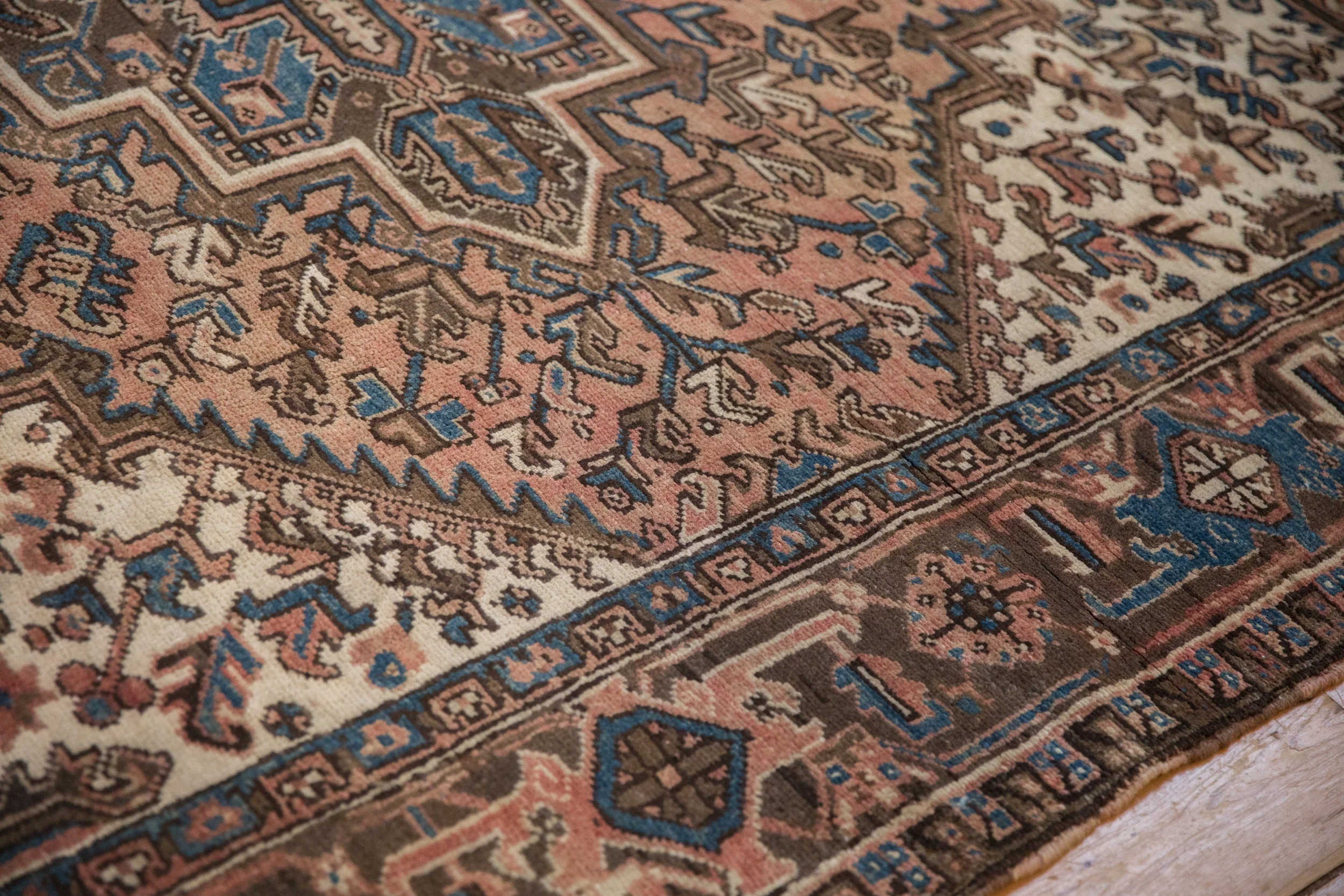 7.5x9.5 Vintage Mehrivan Carpet - Image 13