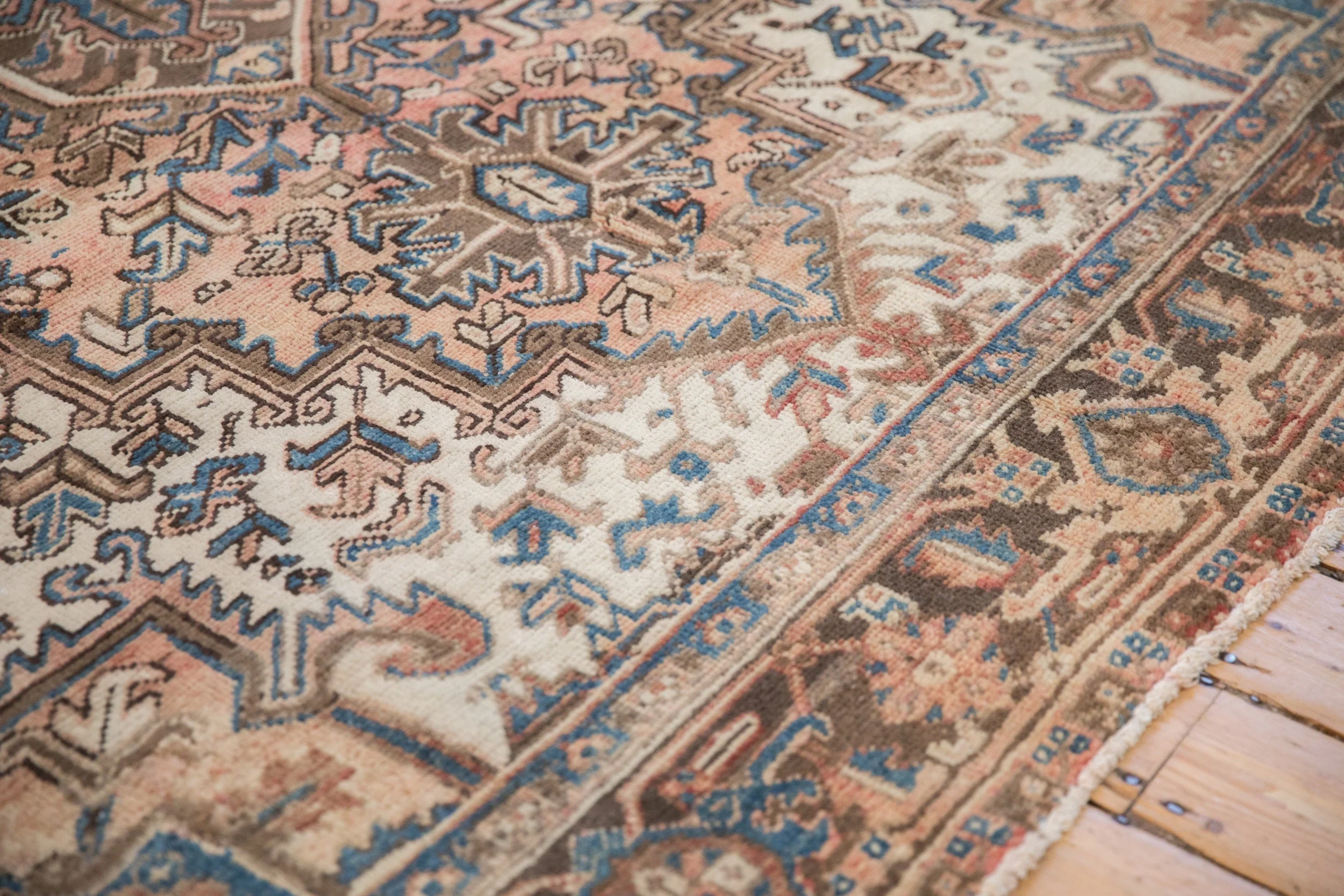 7.5x9.5 Vintage Mehrivan Carpet - Image 5