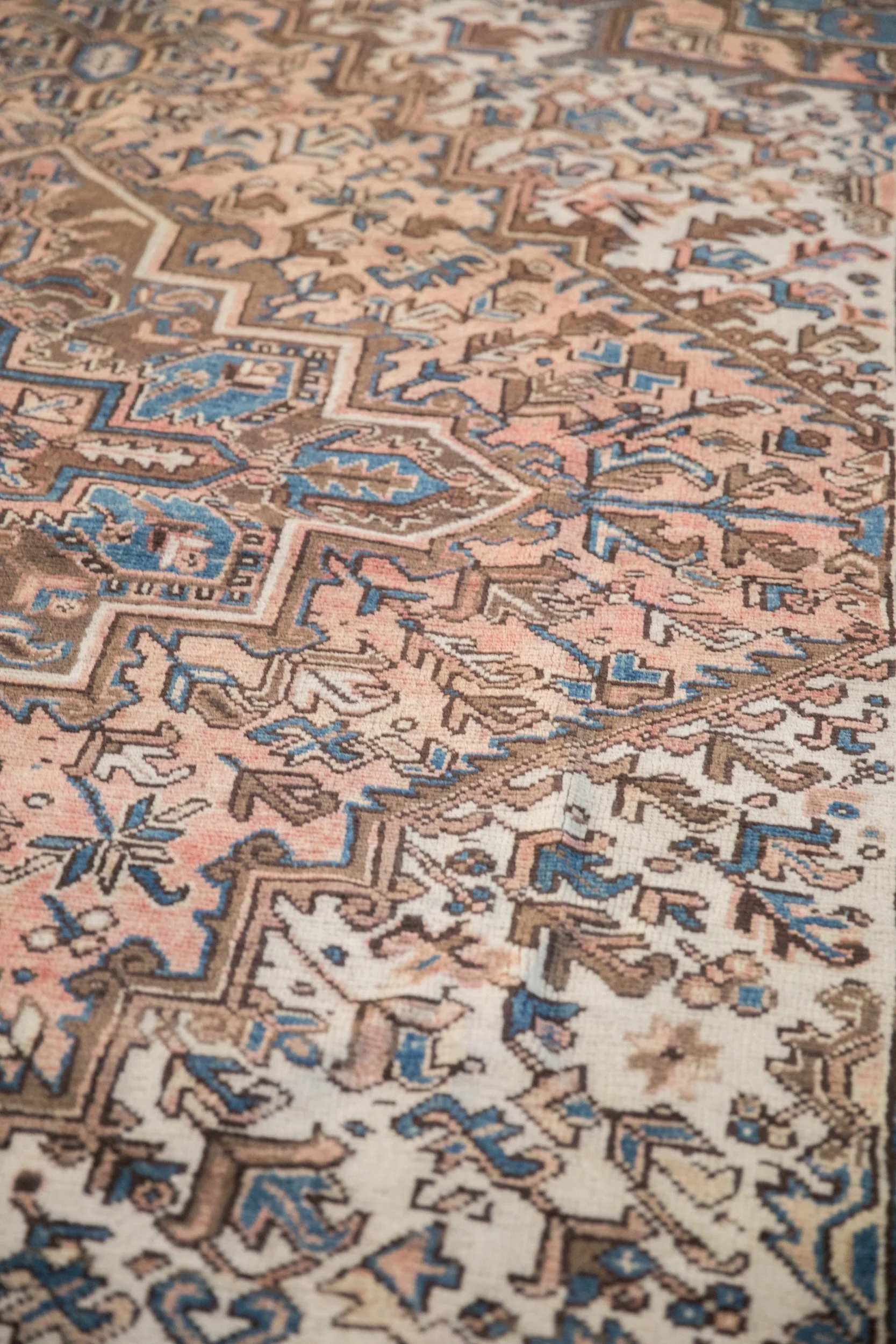 7.5x9.5 Vintage Mehrivan Carpet - Image 7