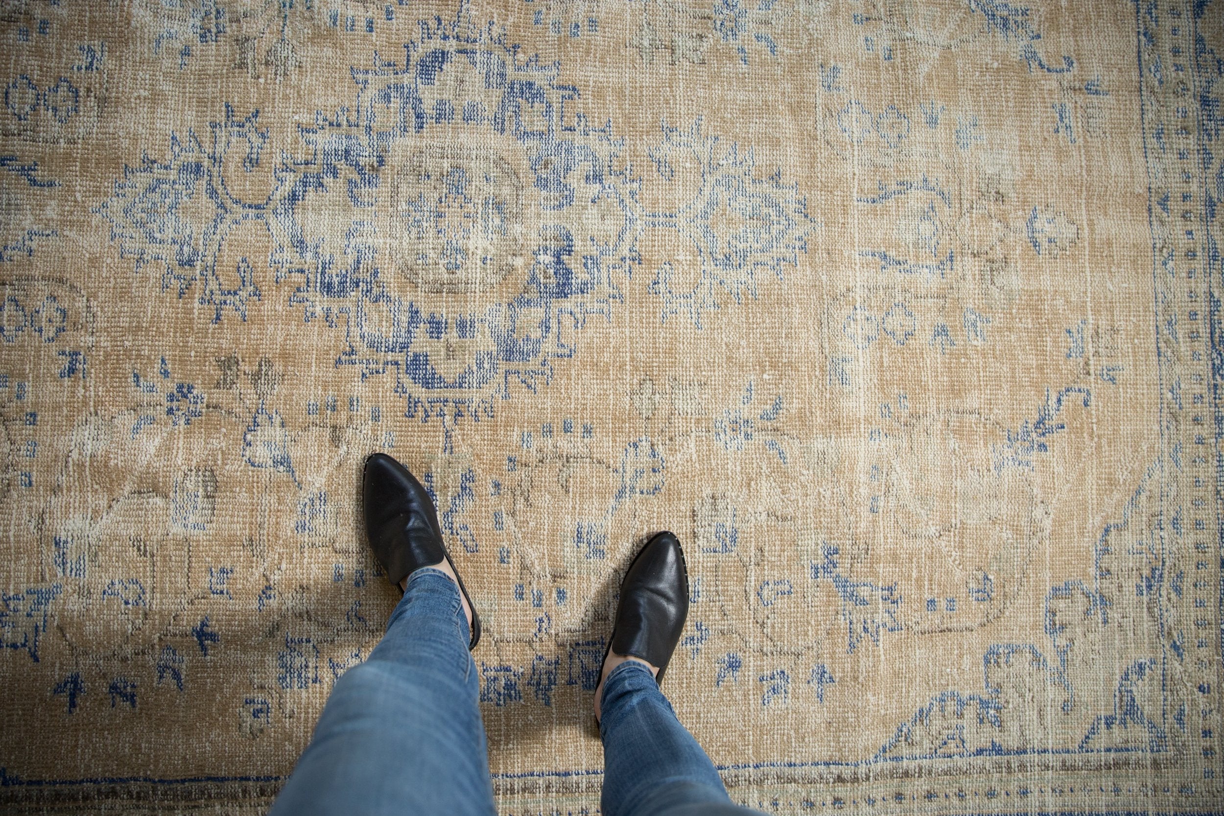 7.5x9 Vintage Distressed Oushak Carpet - Image 2