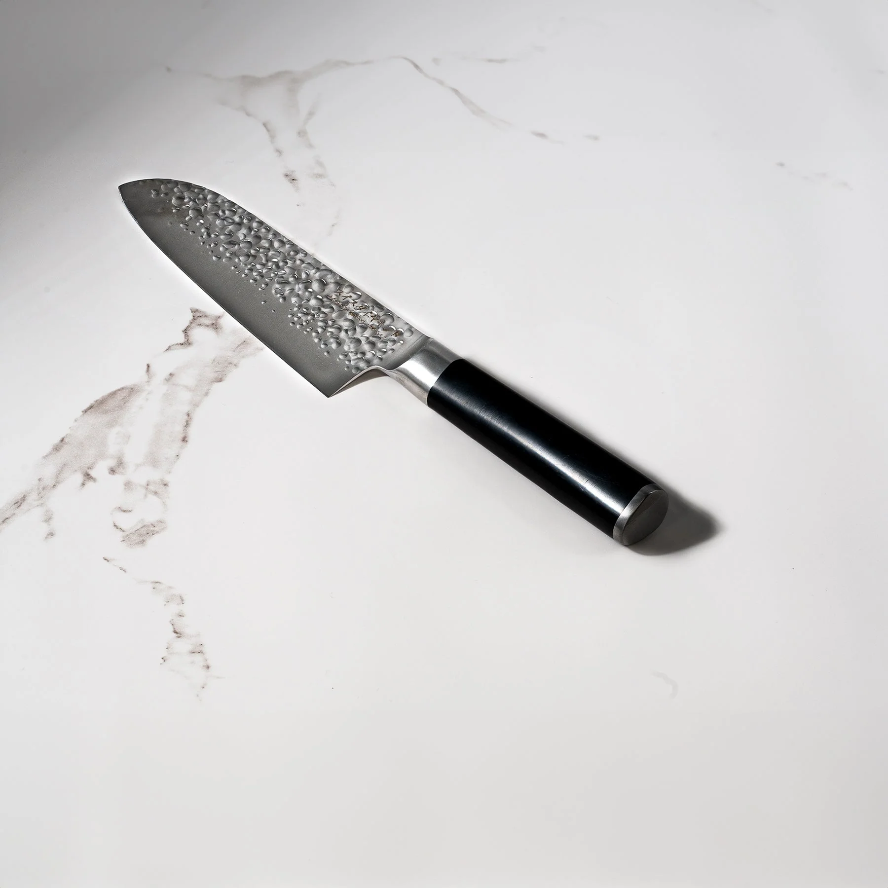 7" Hammered Santoku Knife - Image 3