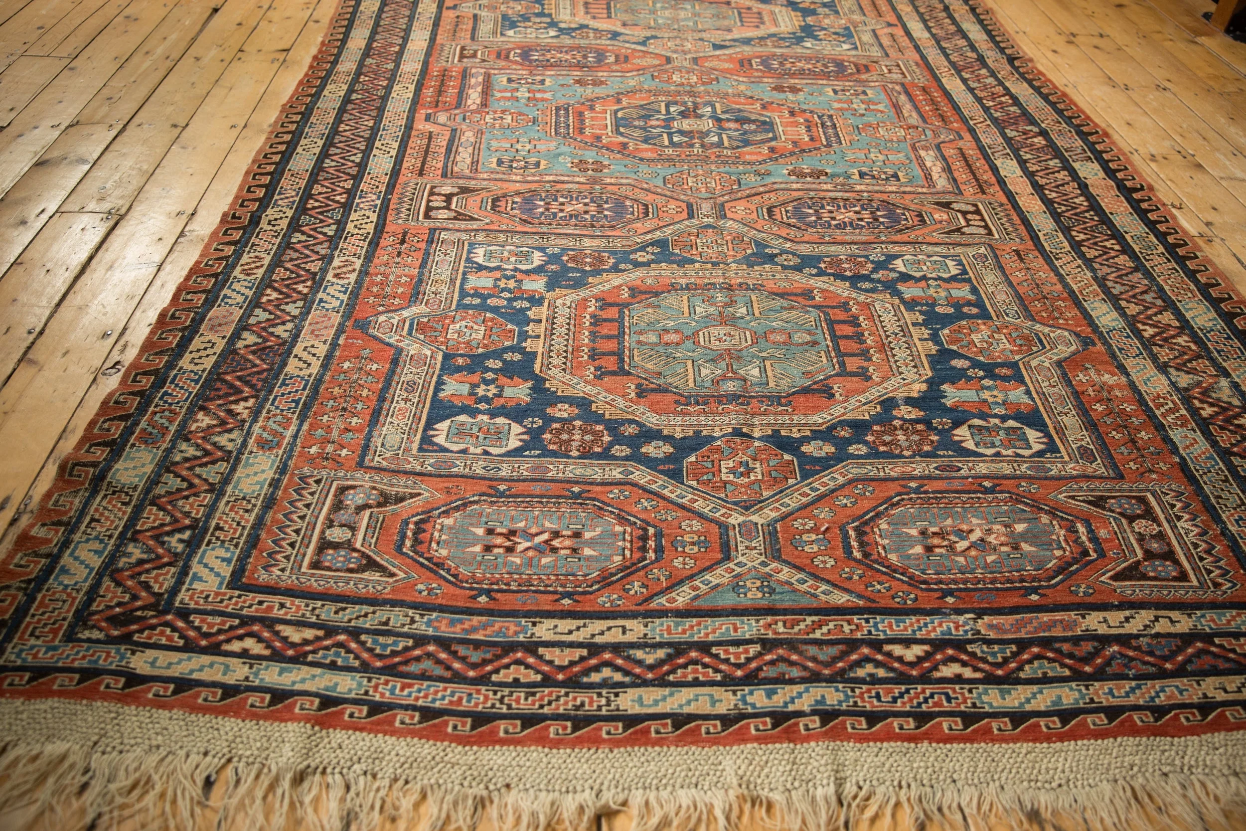 7x10.5 Antique Soumac Design Carpet - Image 10
