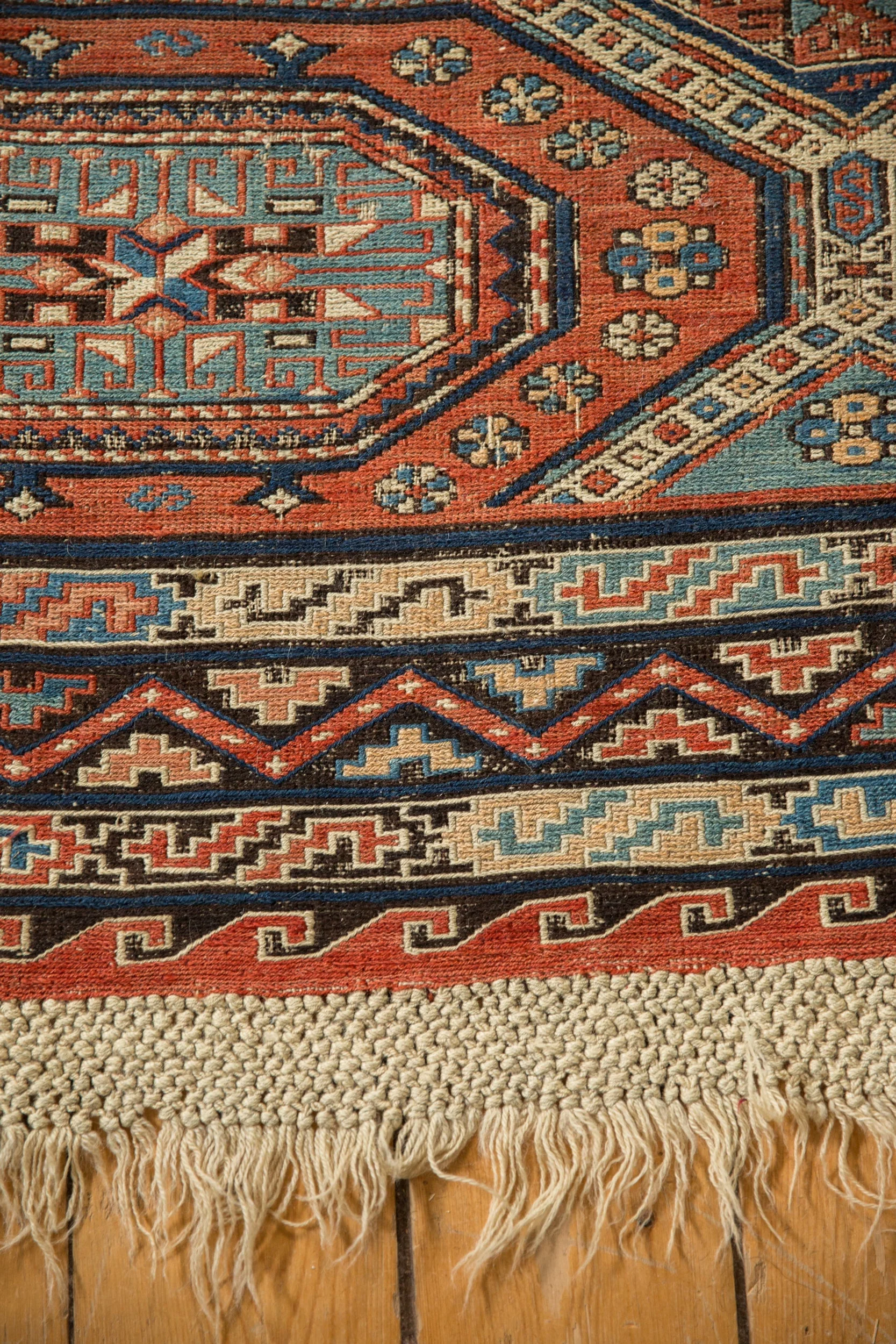 7x10.5 Antique Soumac Design Carpet - Image 9