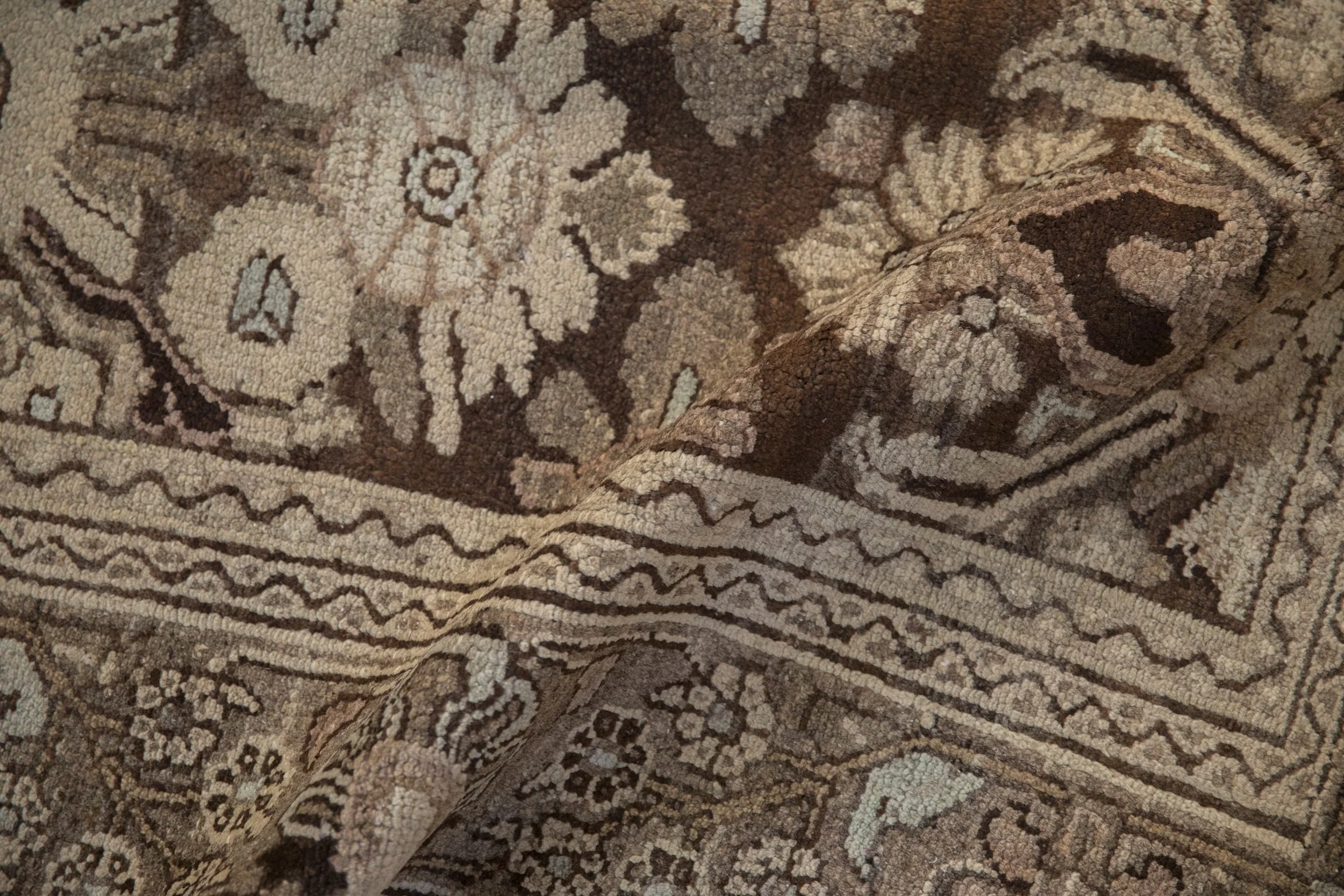 7x10.5 Vintage Distressed Bibikabad Carpet - Image 11