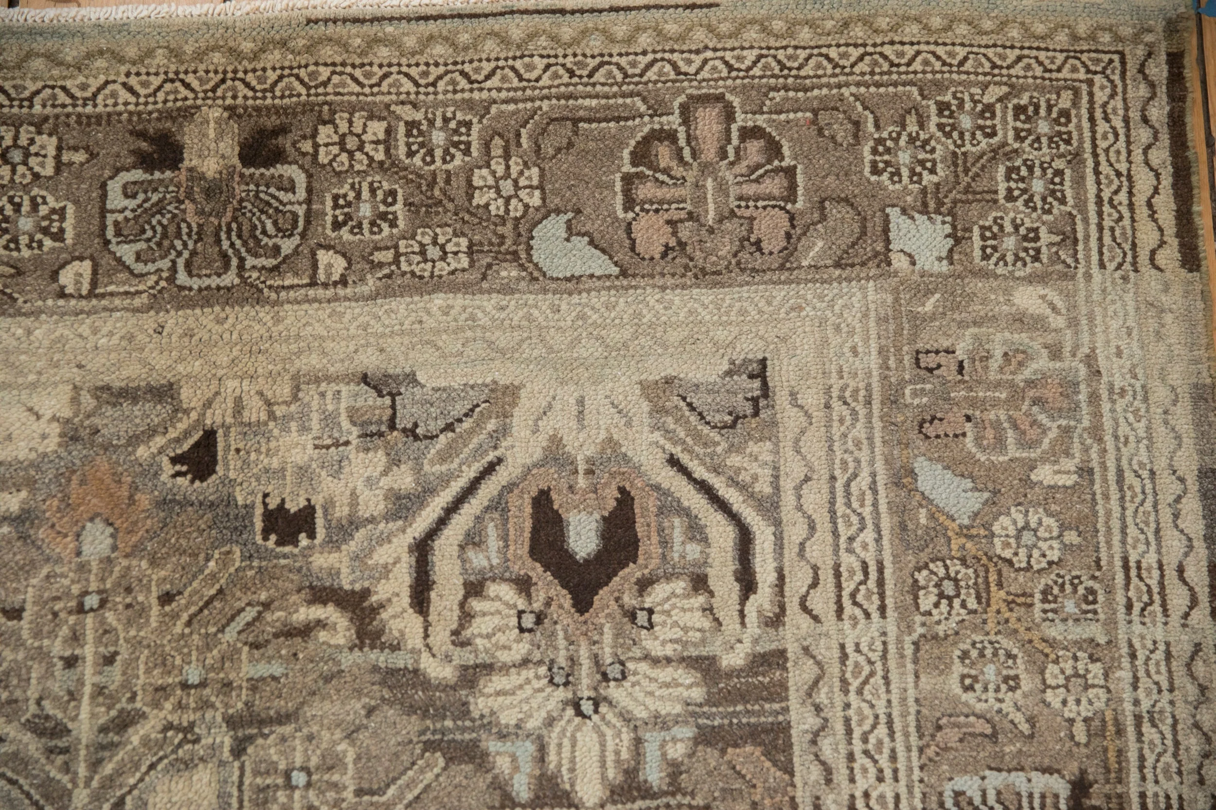 7x10.5 Vintage Distressed Bibikabad Carpet - Image 3