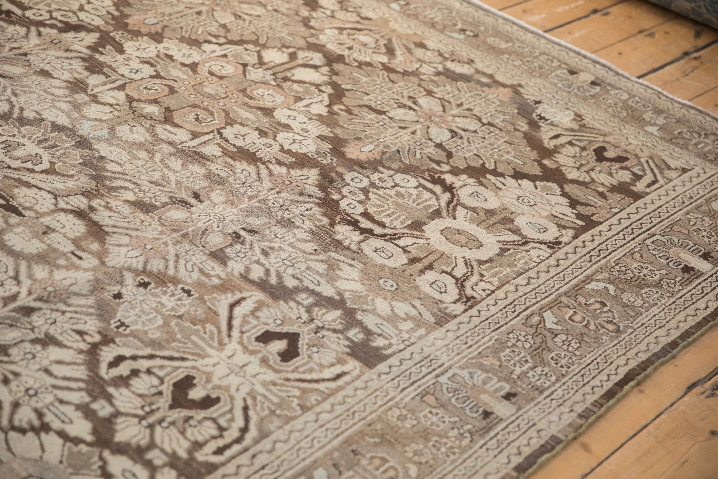 7x10.5 Vintage Distressed Bibikabad Carpet - Image 8