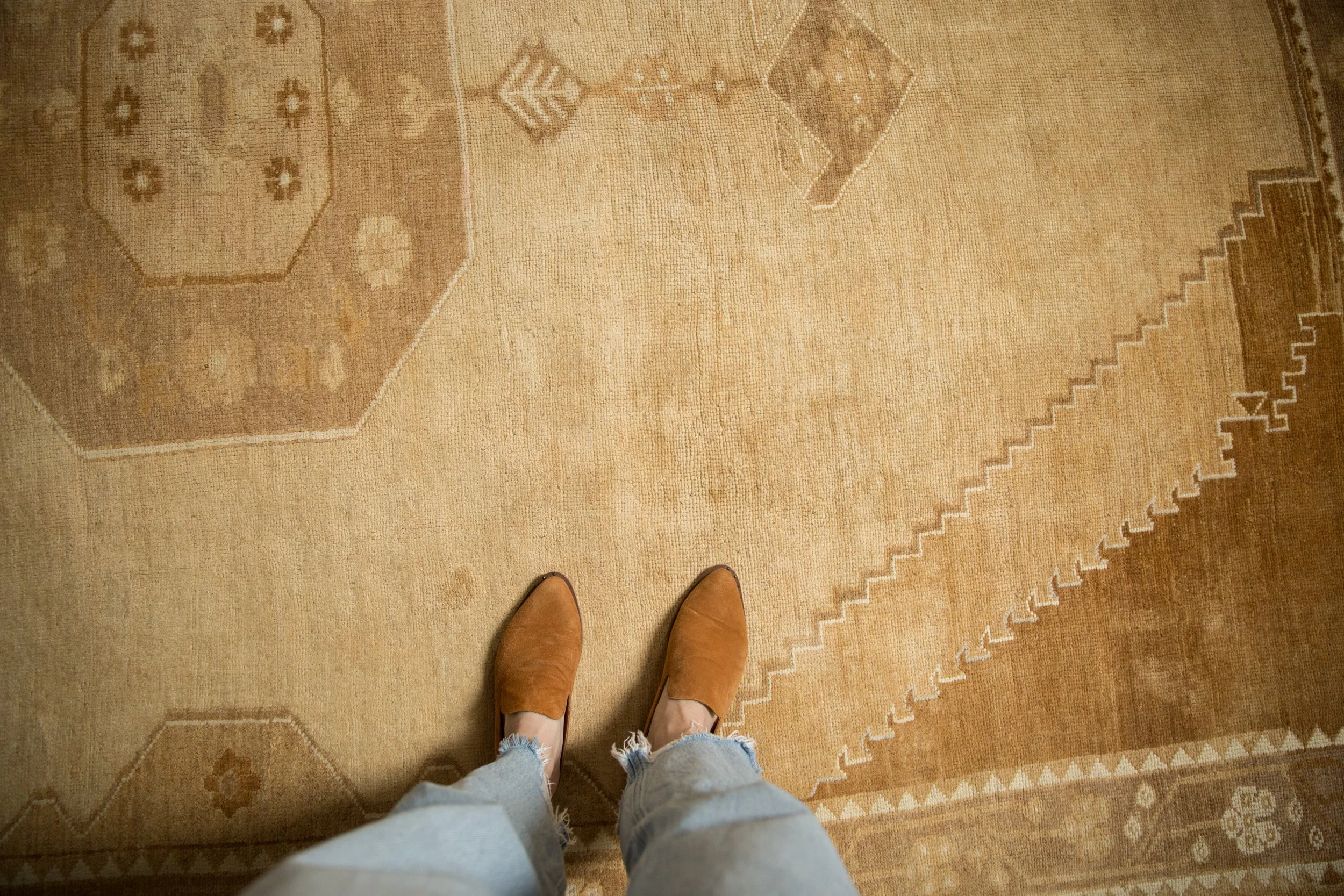 7x10.5 Vintage Distressed Kars Carpet - Image 2