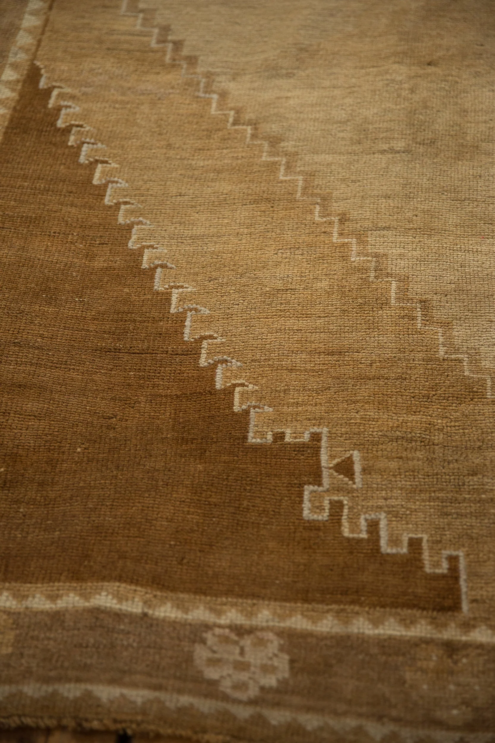 7x10.5 Vintage Distressed Kars Carpet - Image 8
