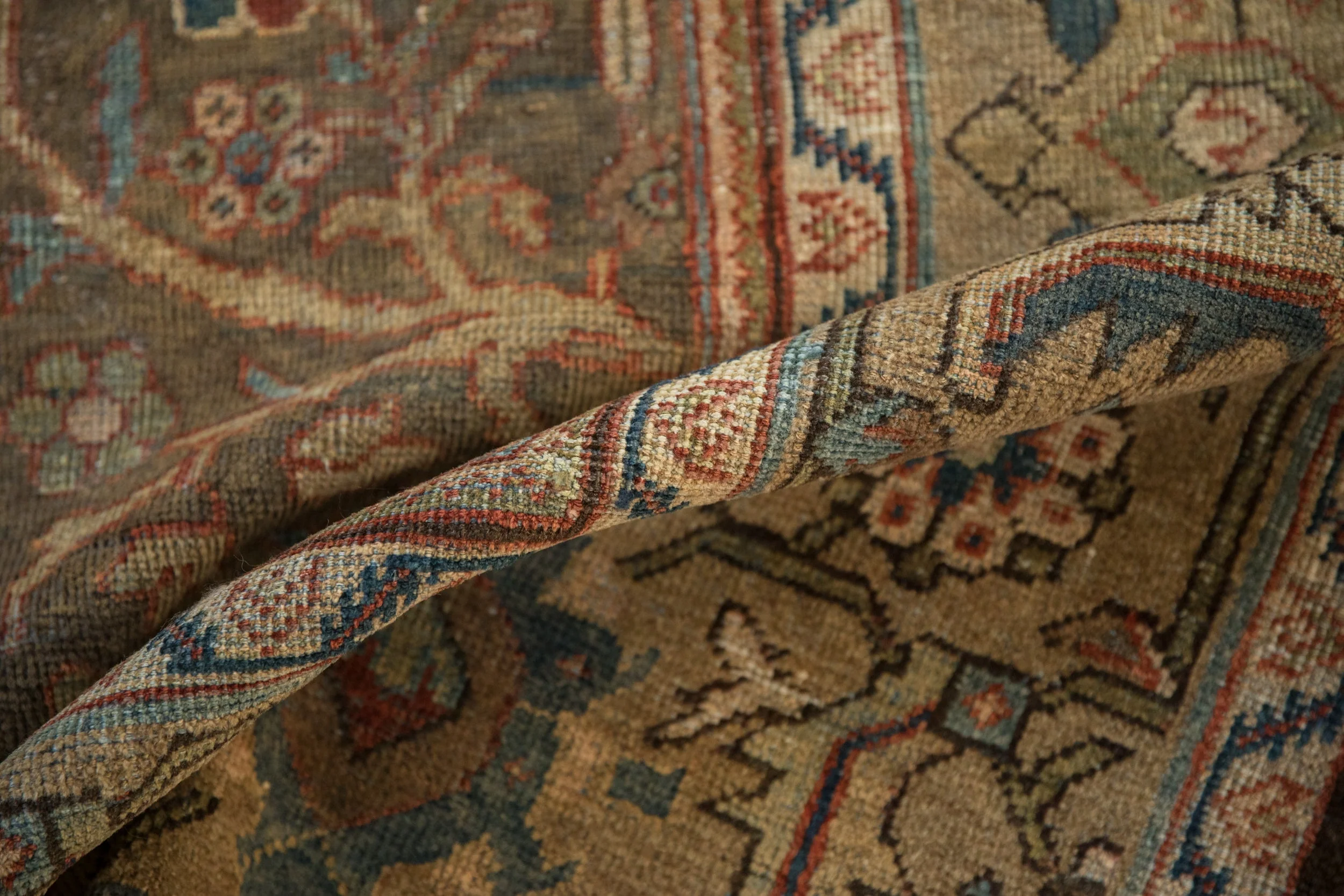 7x10.5 Vintage Distressed Mahal Carpet - Image 10