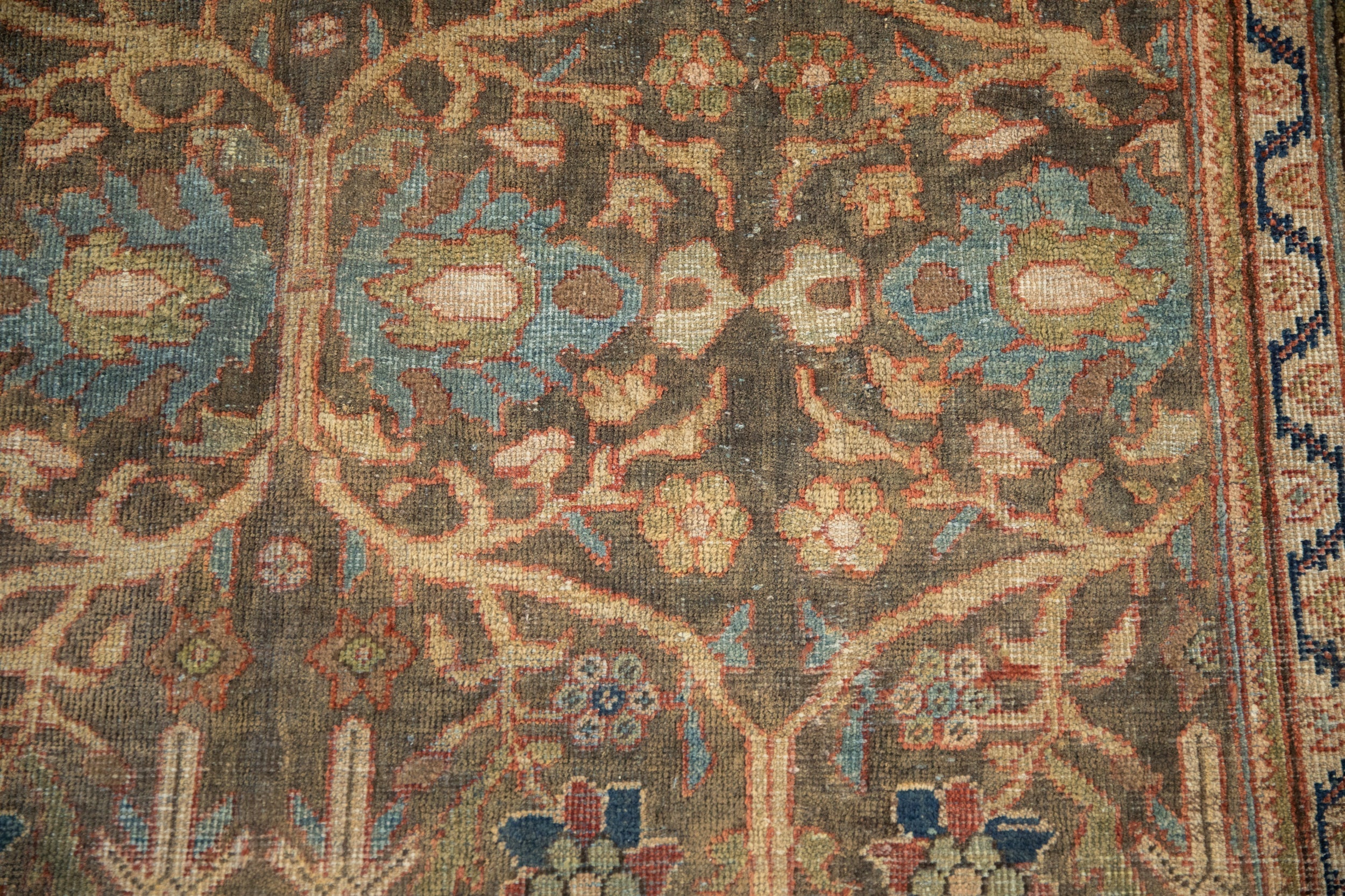 7x10.5 Vintage Distressed Mahal Carpet - Image 9