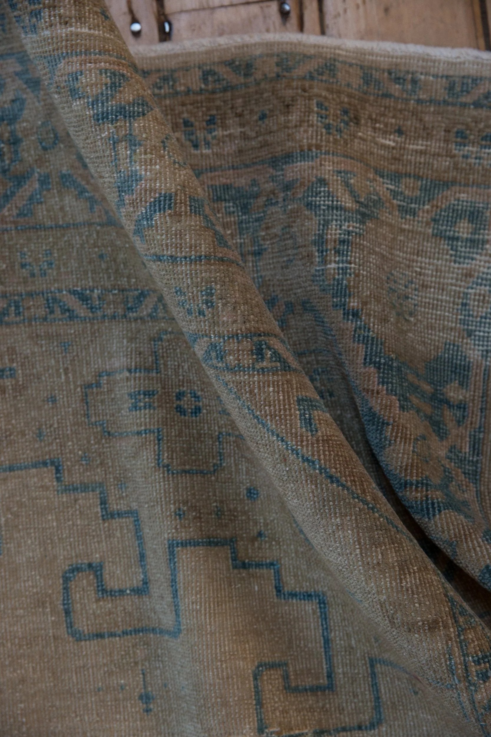 7x10.5 Vintage Distressed Veece Carpet - Image 9