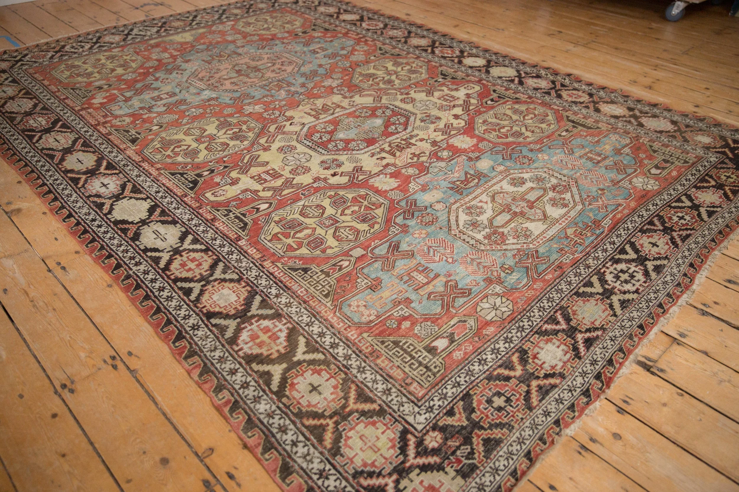 7x10 Antique Caucasian Soumac Carpet - Image 4