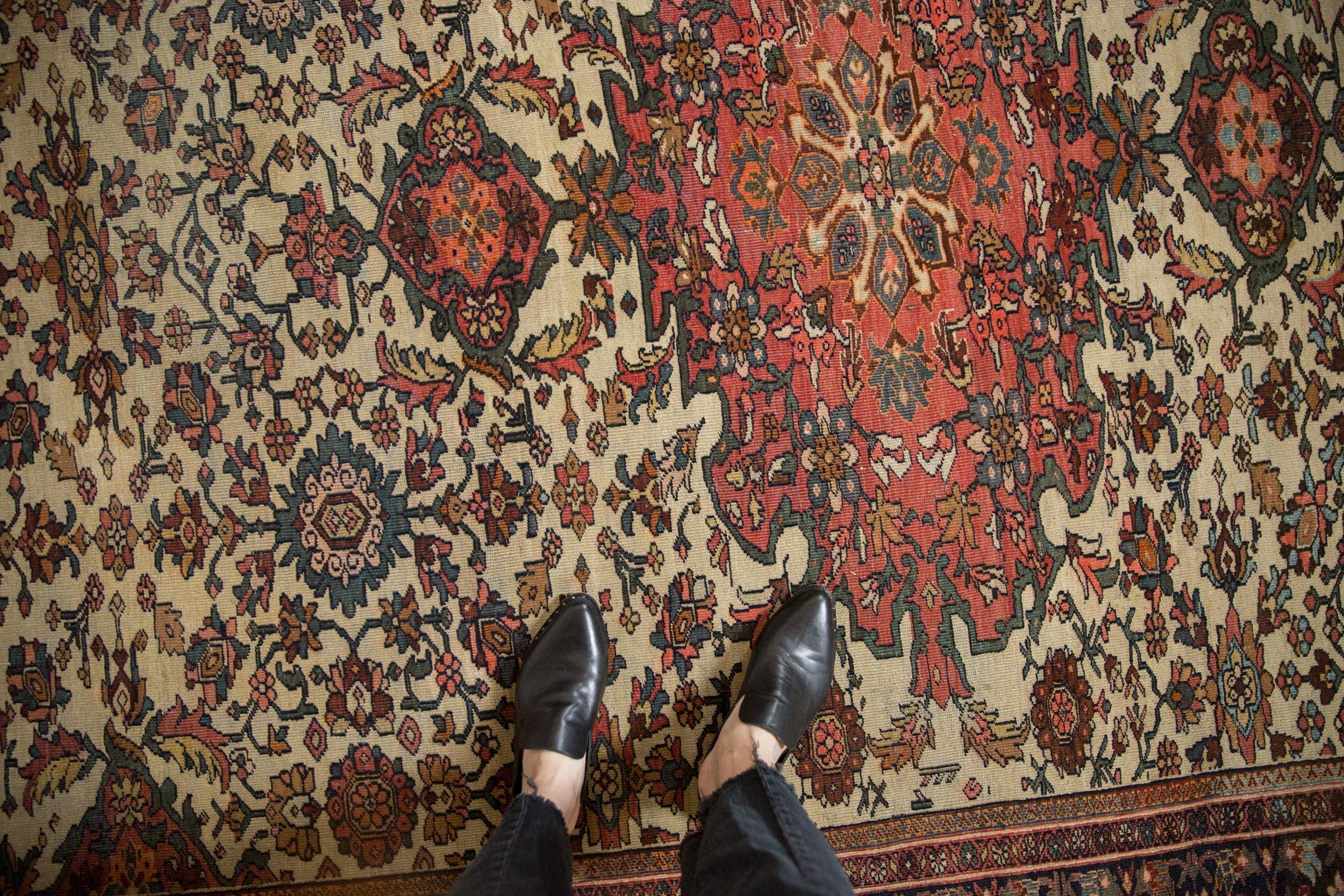 7x10 Antique Farahan Sarouk Carpet - Image 2