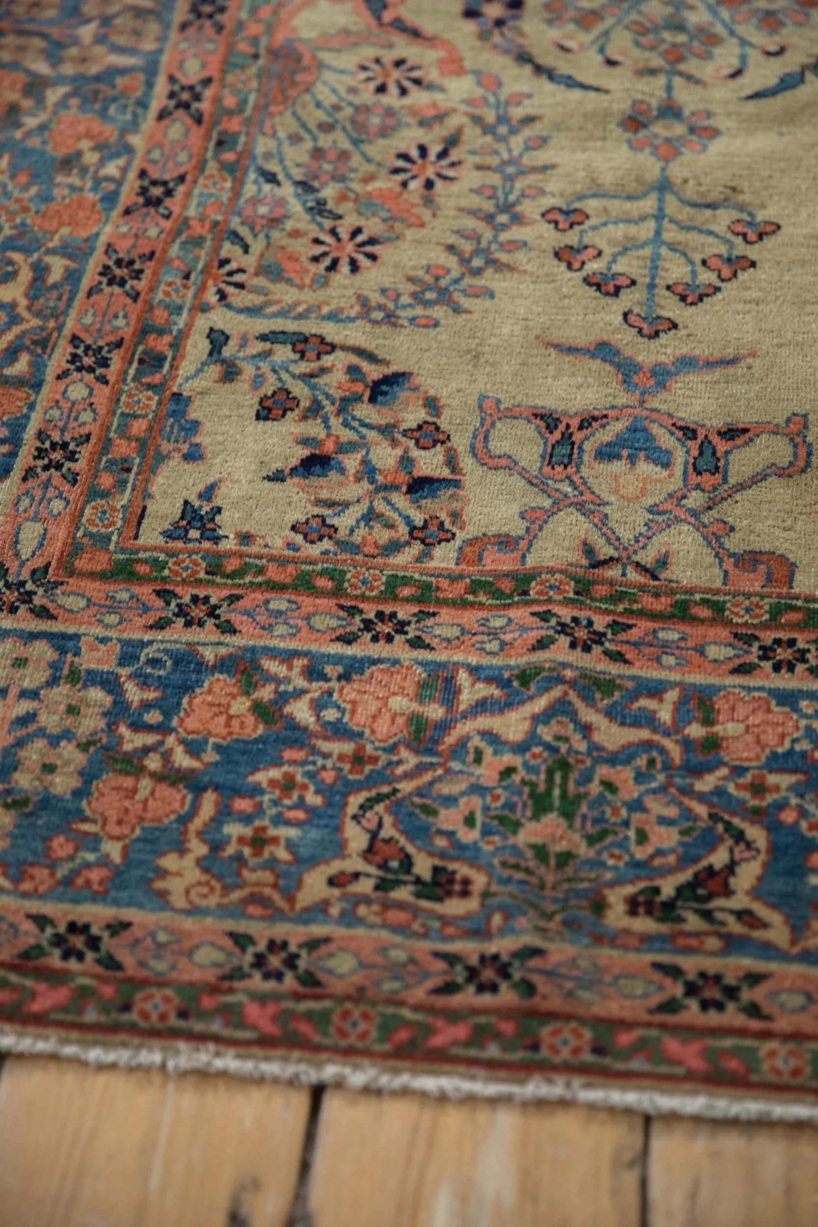 7x10 Antique Farahan Sarouk Carpet - Image 9