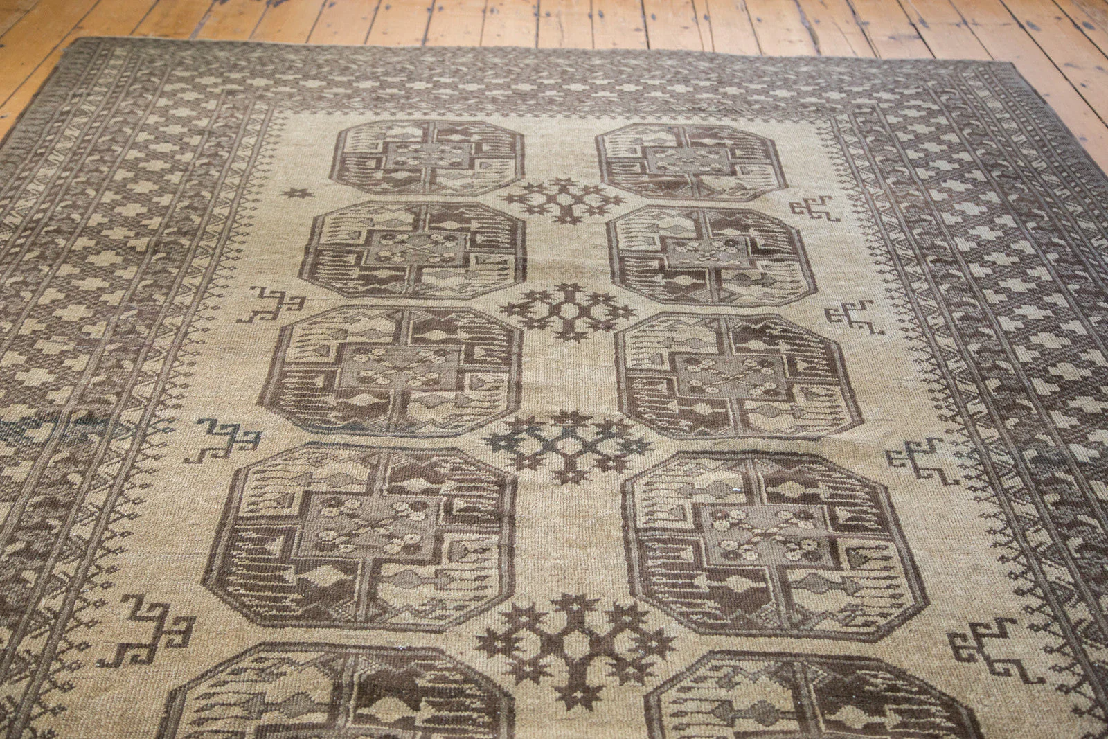 7x10 Vintage Afghani Carpet - Image 3