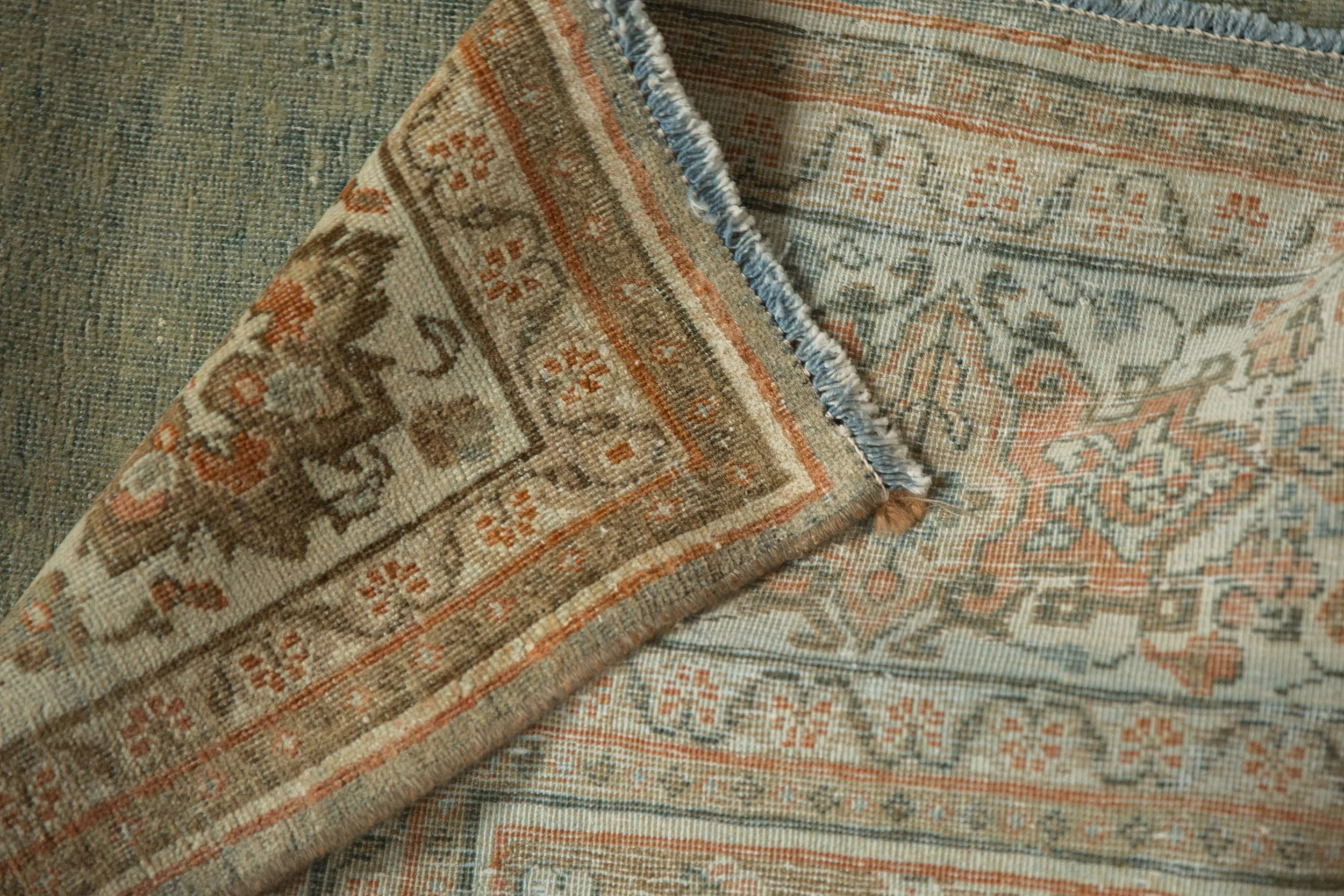 7x10 Vintage Distressed Meshed Carpet - Image 10