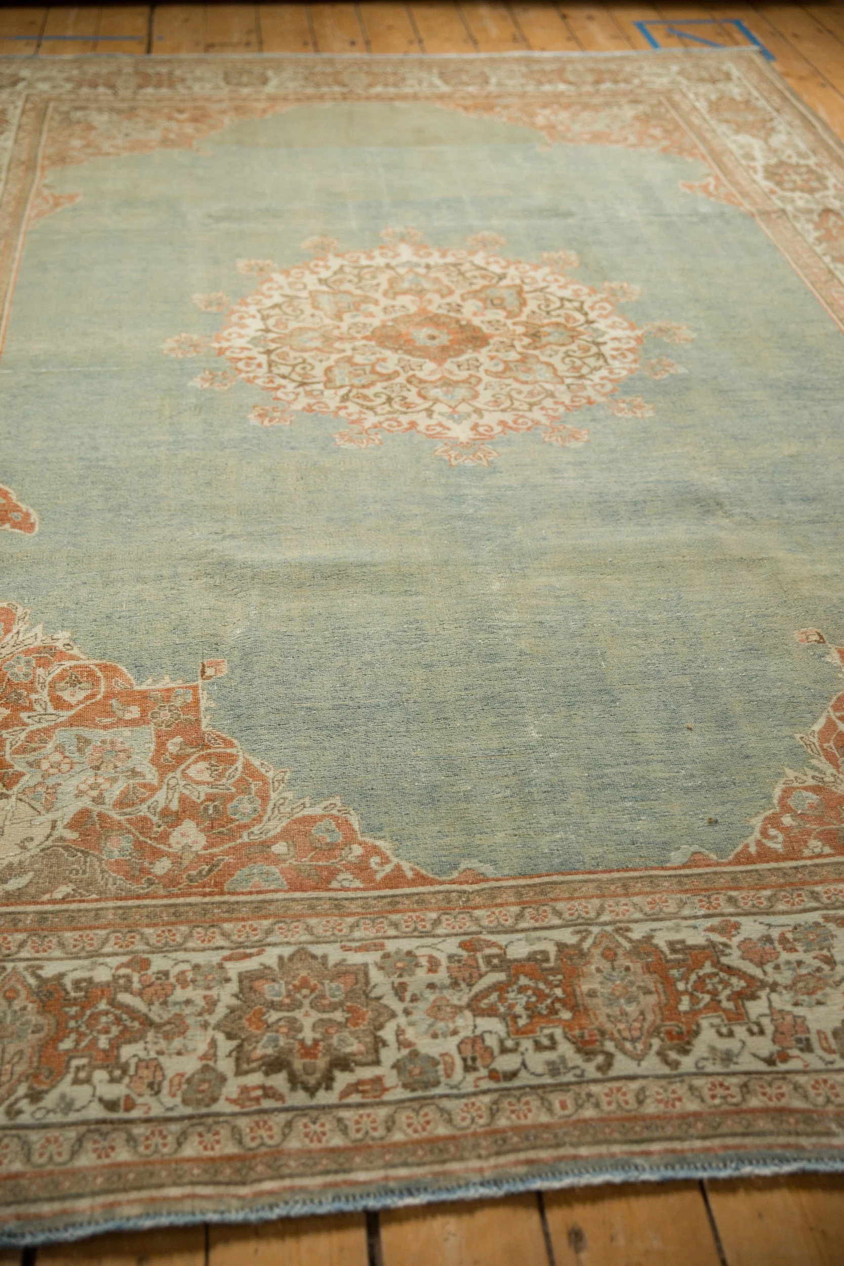 7x10 Vintage Distressed Meshed Carpet - Image 7