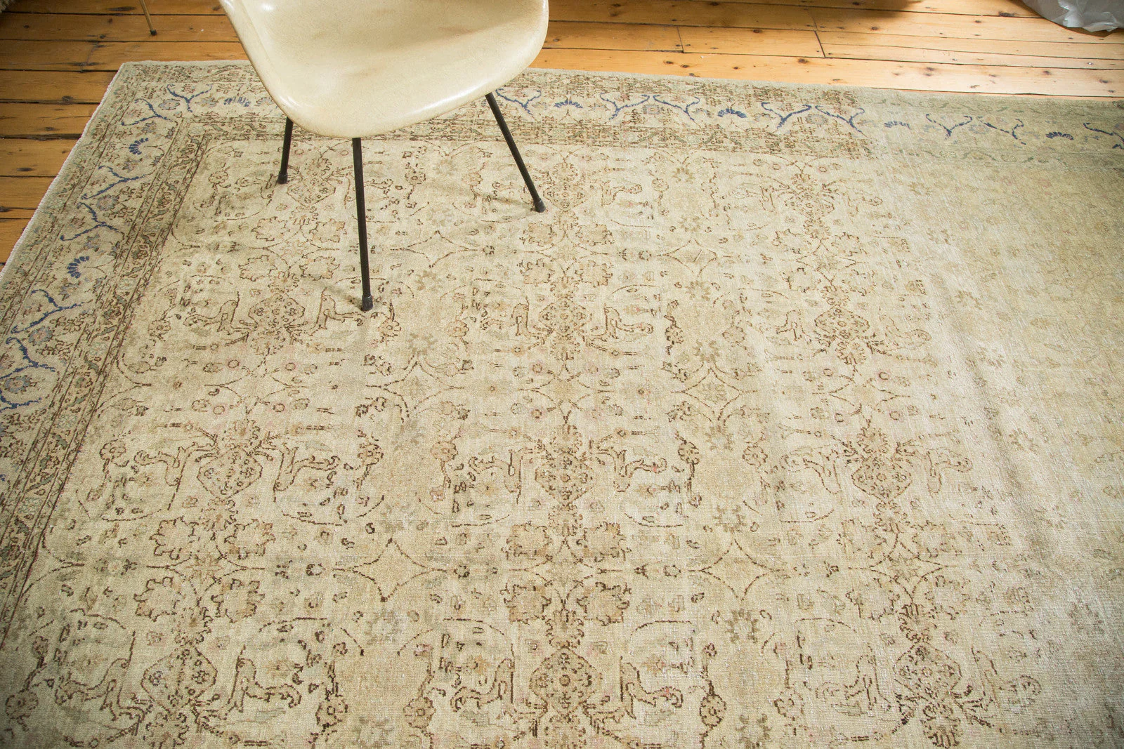 7x10 Vintage Distressed Sivas Carpet - Image 10