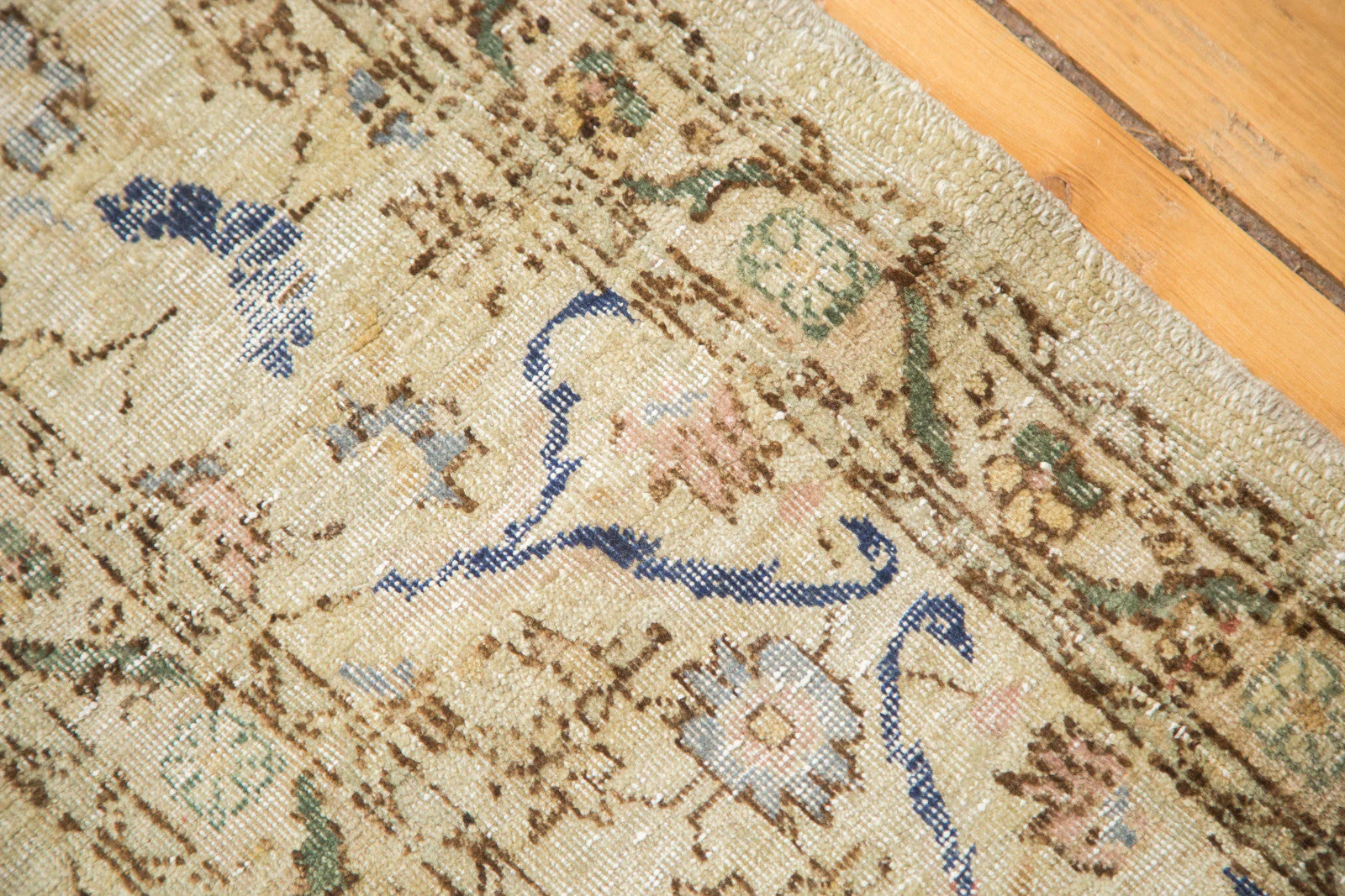 7x10 Vintage Distressed Sivas Carpet - Image 11