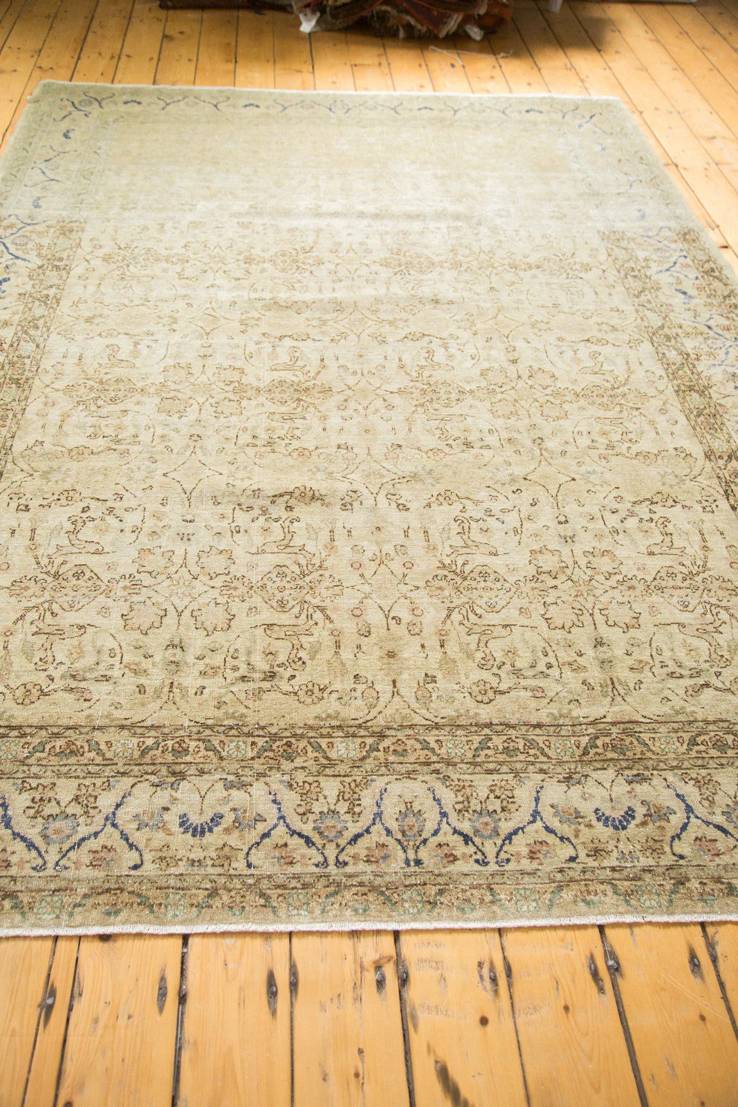 7x10 Vintage Distressed Sivas Carpet - Image 7