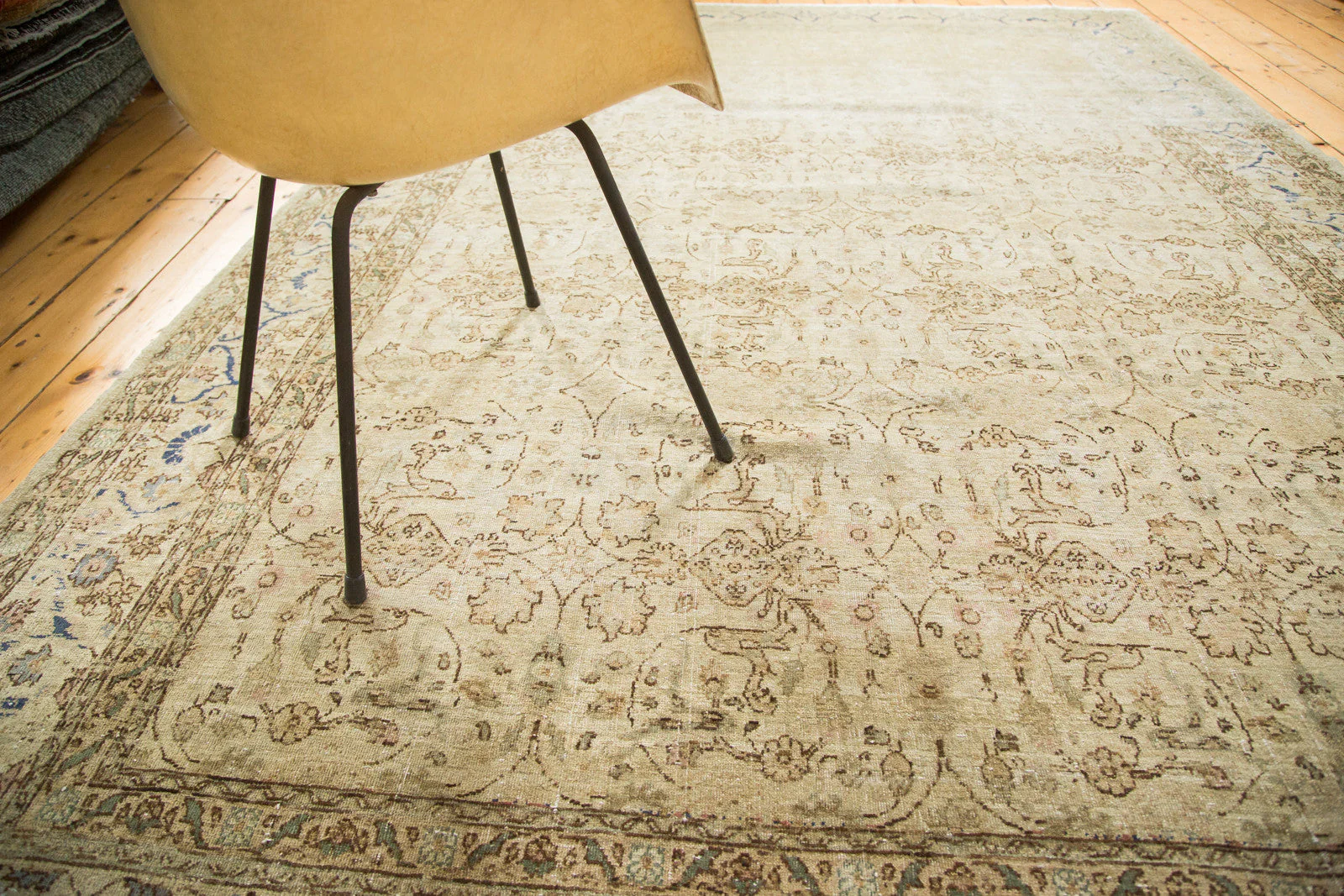 7x10 Vintage Distressed Sivas Carpet - Image 9