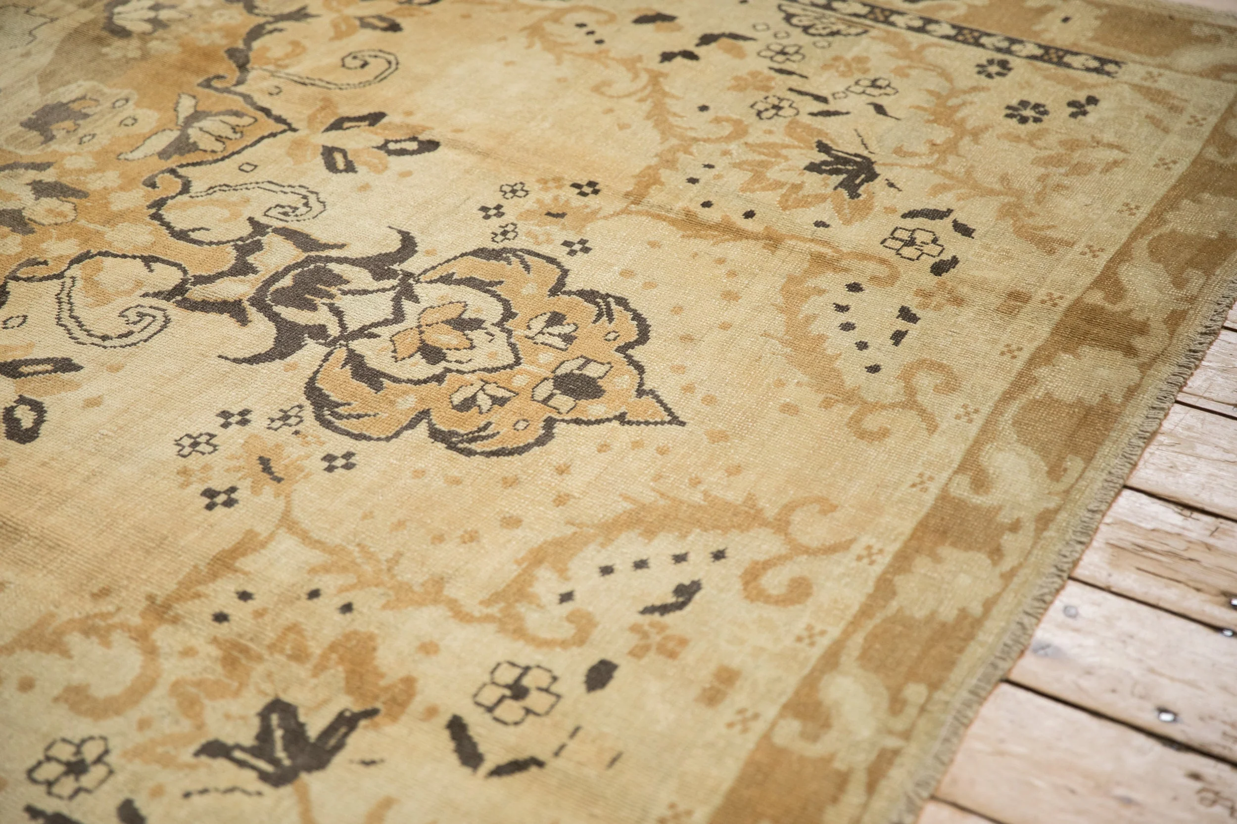 7x11.5 Vintage Distressed Kars Carpet - Image 5