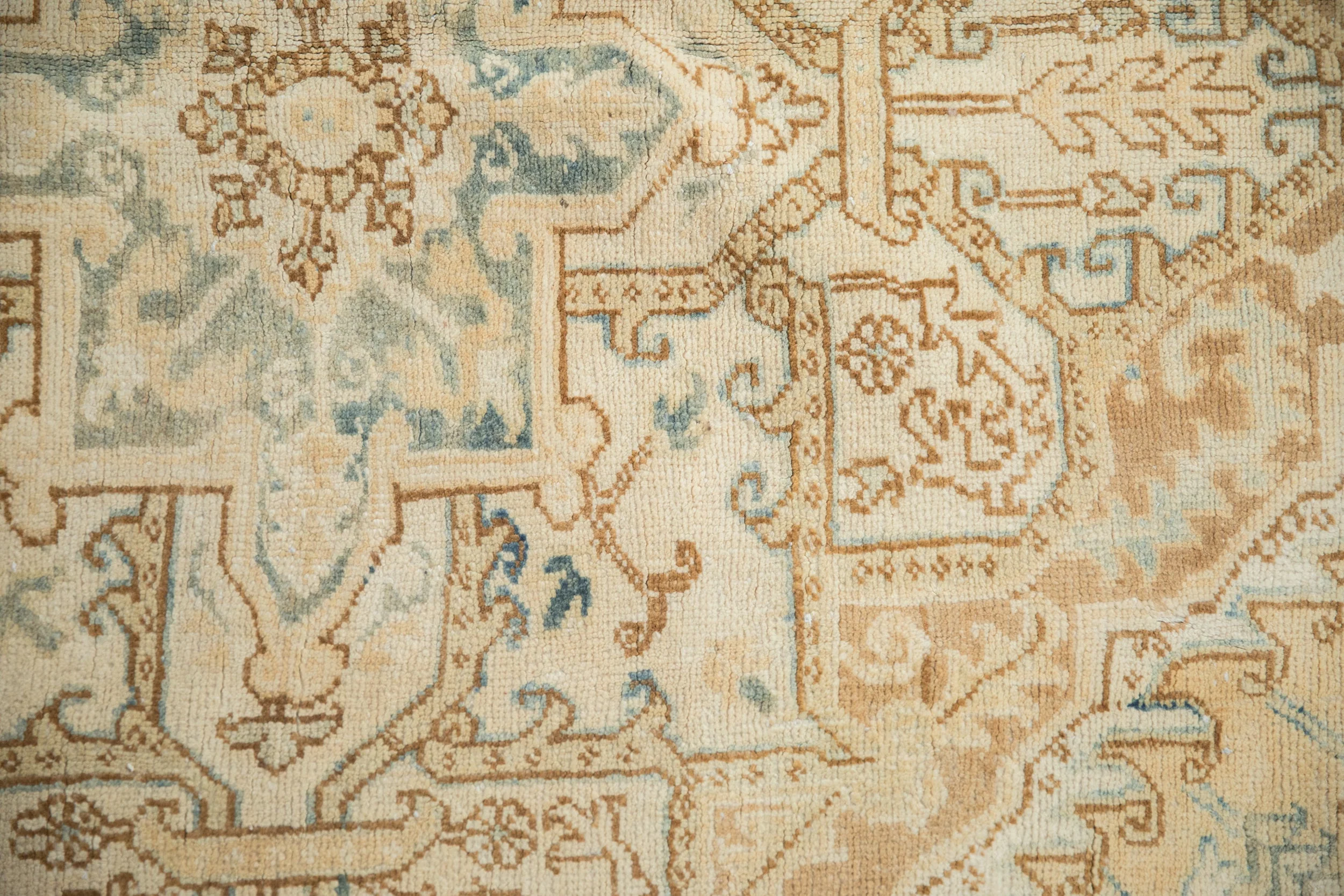 7x11 Vintage Distressed Heriz Carpet - Image 3