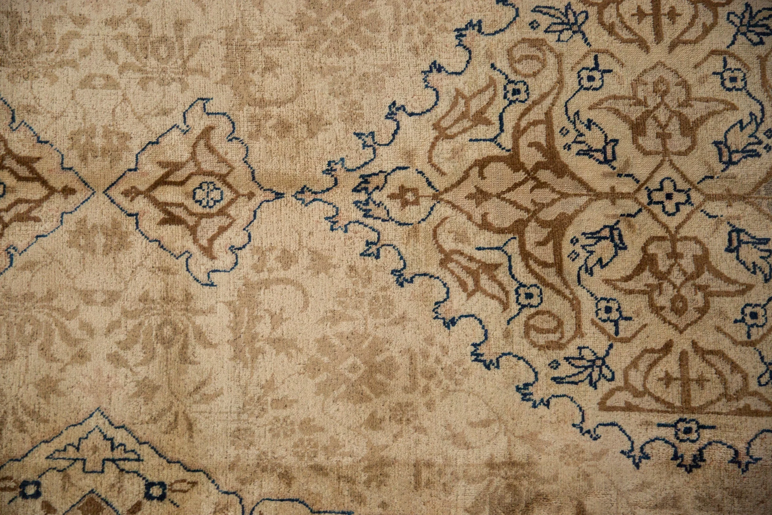 7x11 Vintage Distressed Tabriz Carpet - Image 3