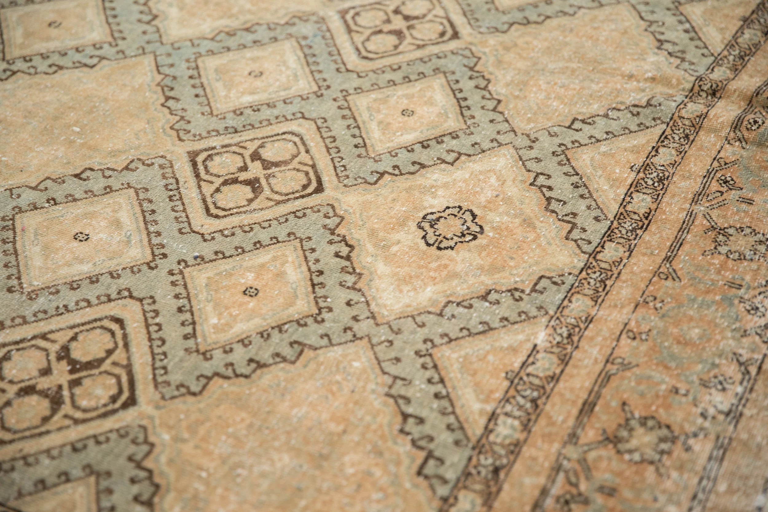 7x12 Vintage Distressed Sivas Carpet - Image 4