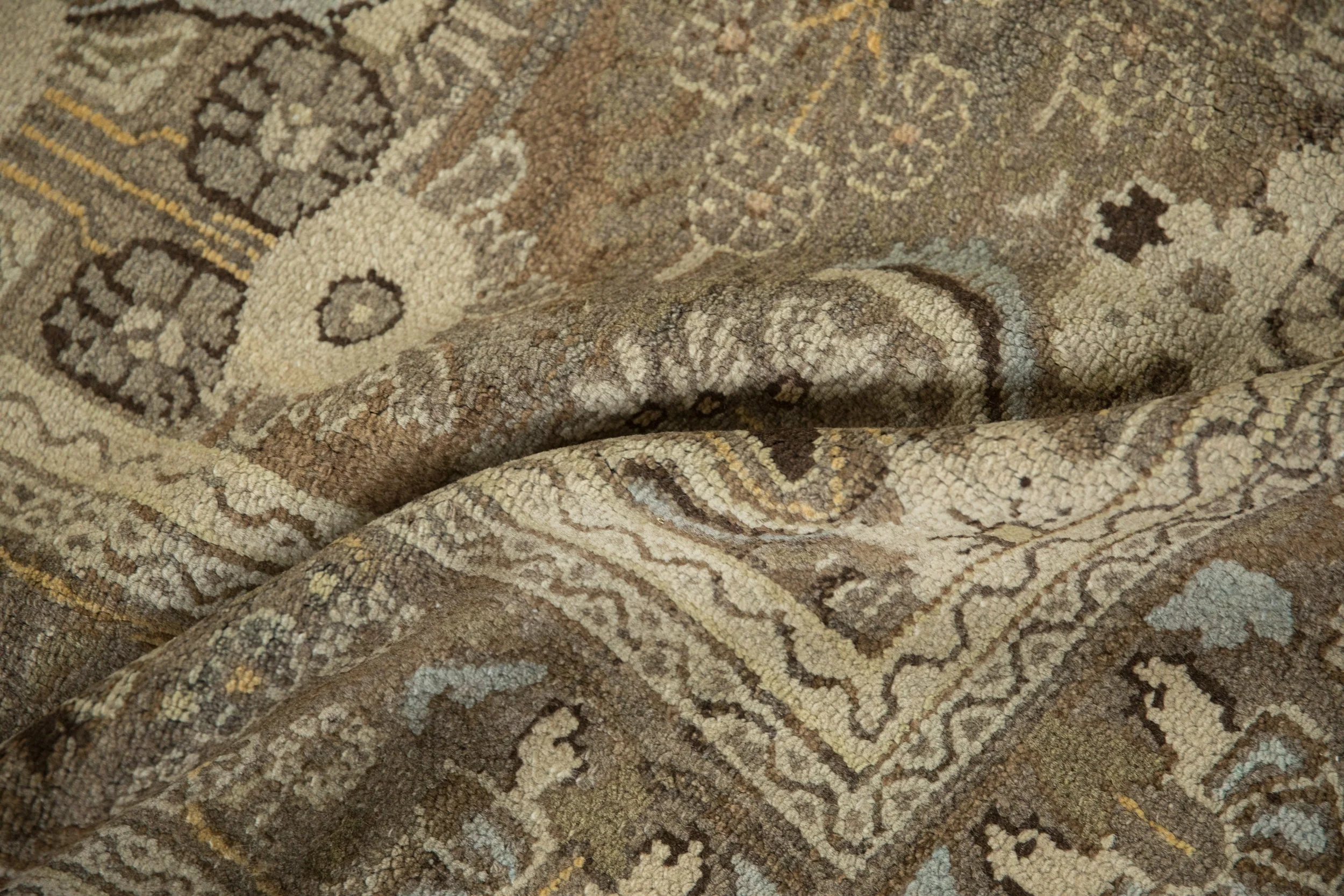 7x9.5 Vintage Distressed Bibikabad Carpet - Image 10