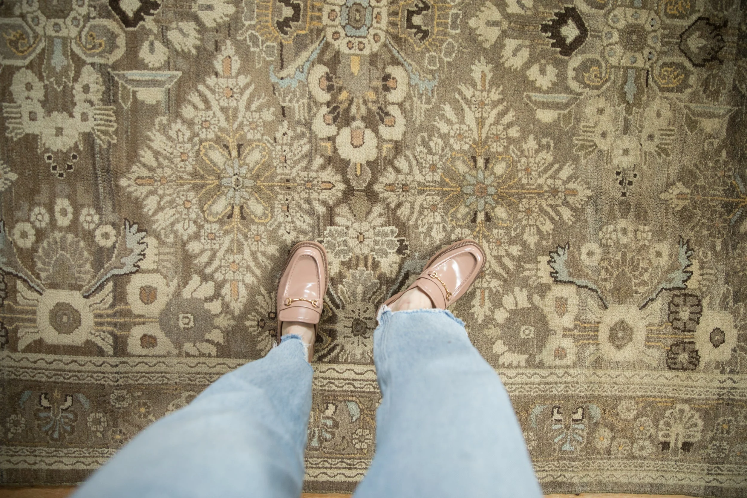 7x9.5 Vintage Distressed Bibikabad Carpet - Image 2