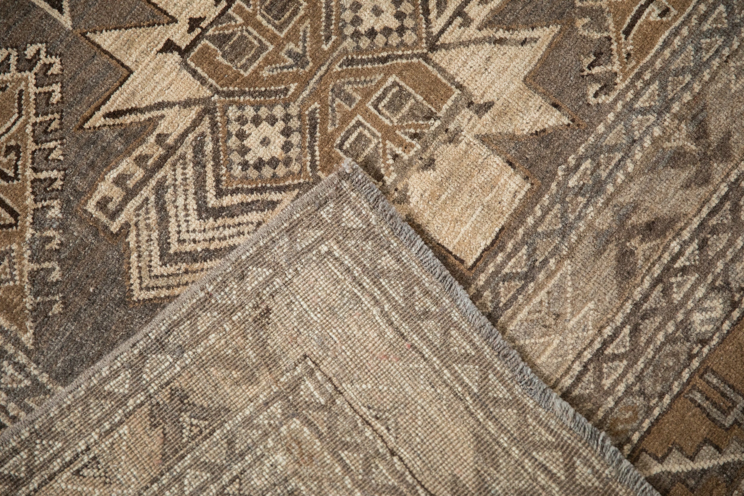 7x9.5 Vintage Distressed Kars Carpet - Image 12