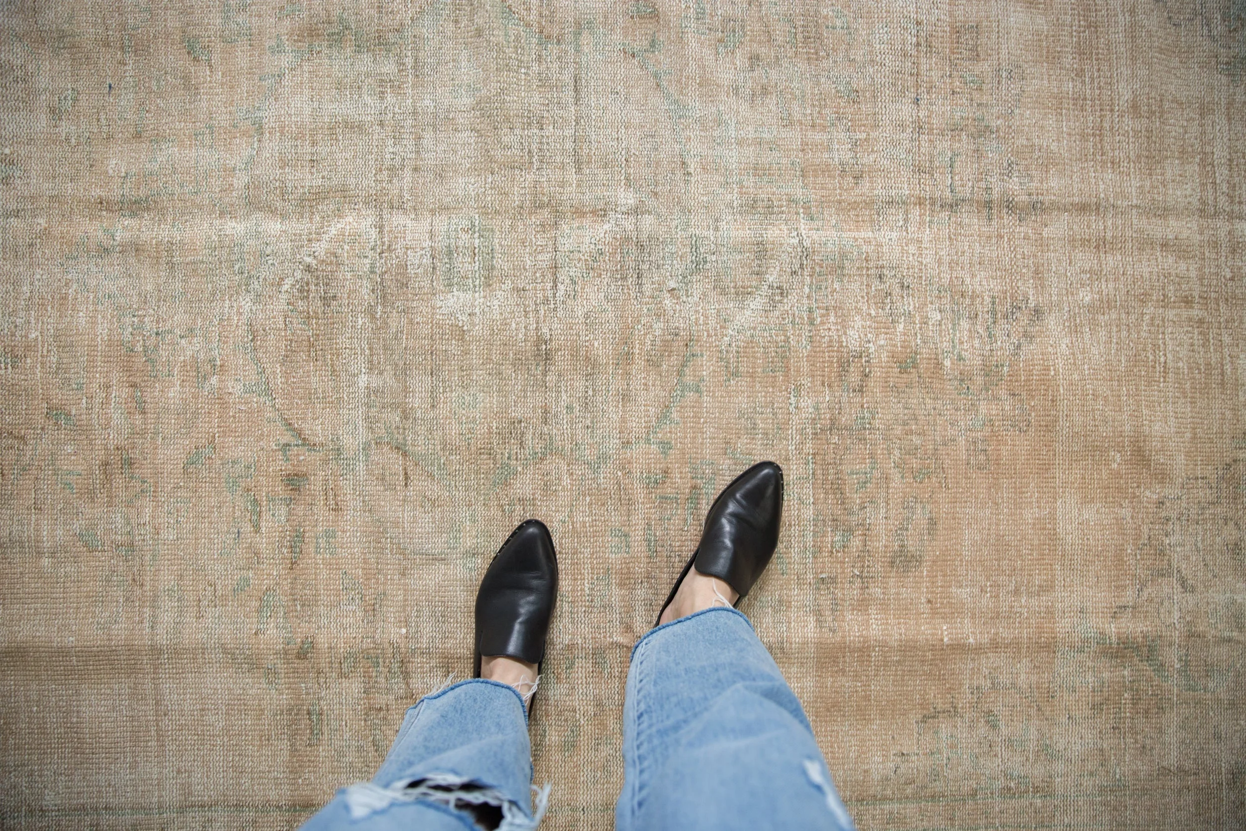 7x9.5 Vintage Distressed Oushak Carpet - Image 2