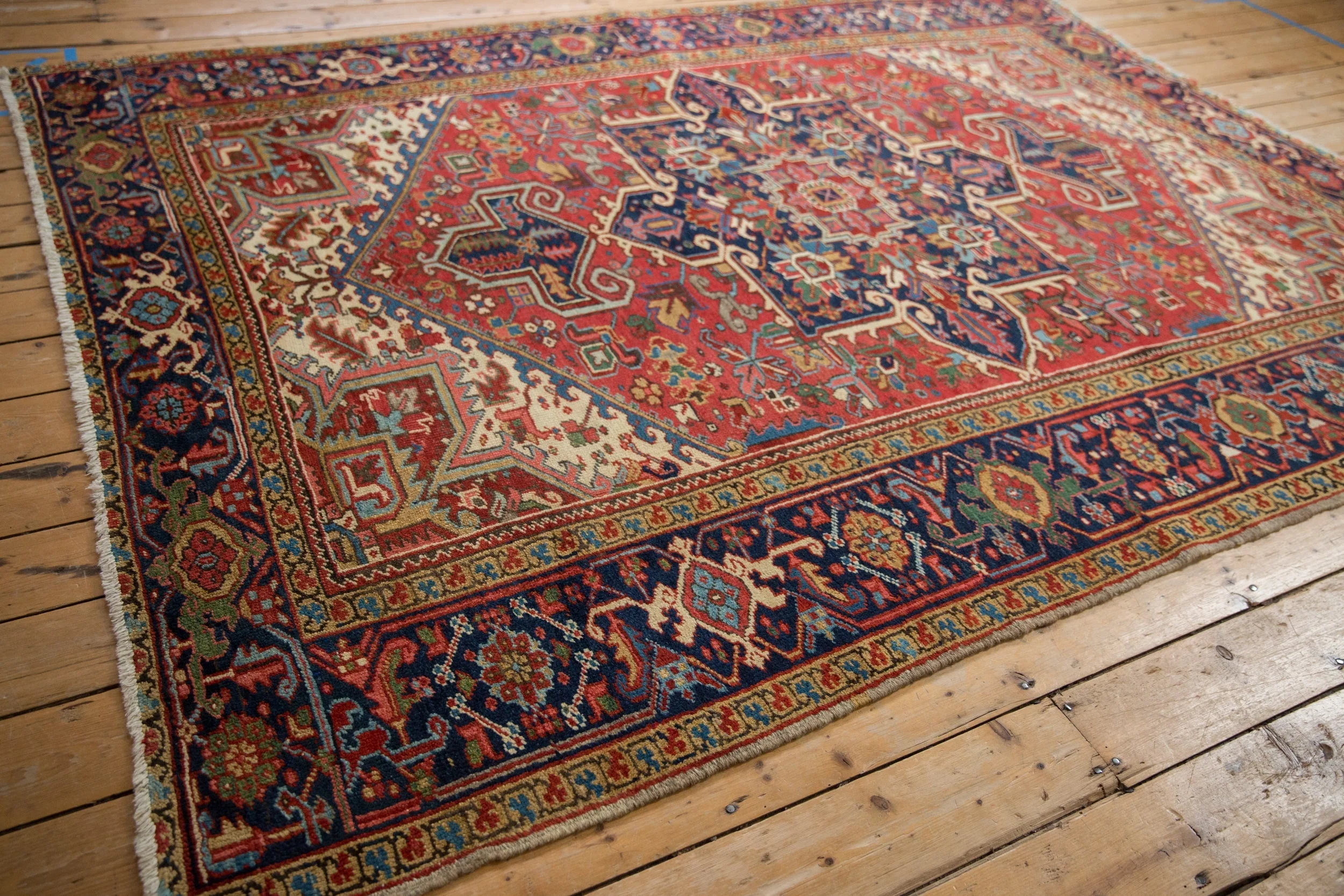 7x9.5 Vintage Heriz Carpet - Image 5