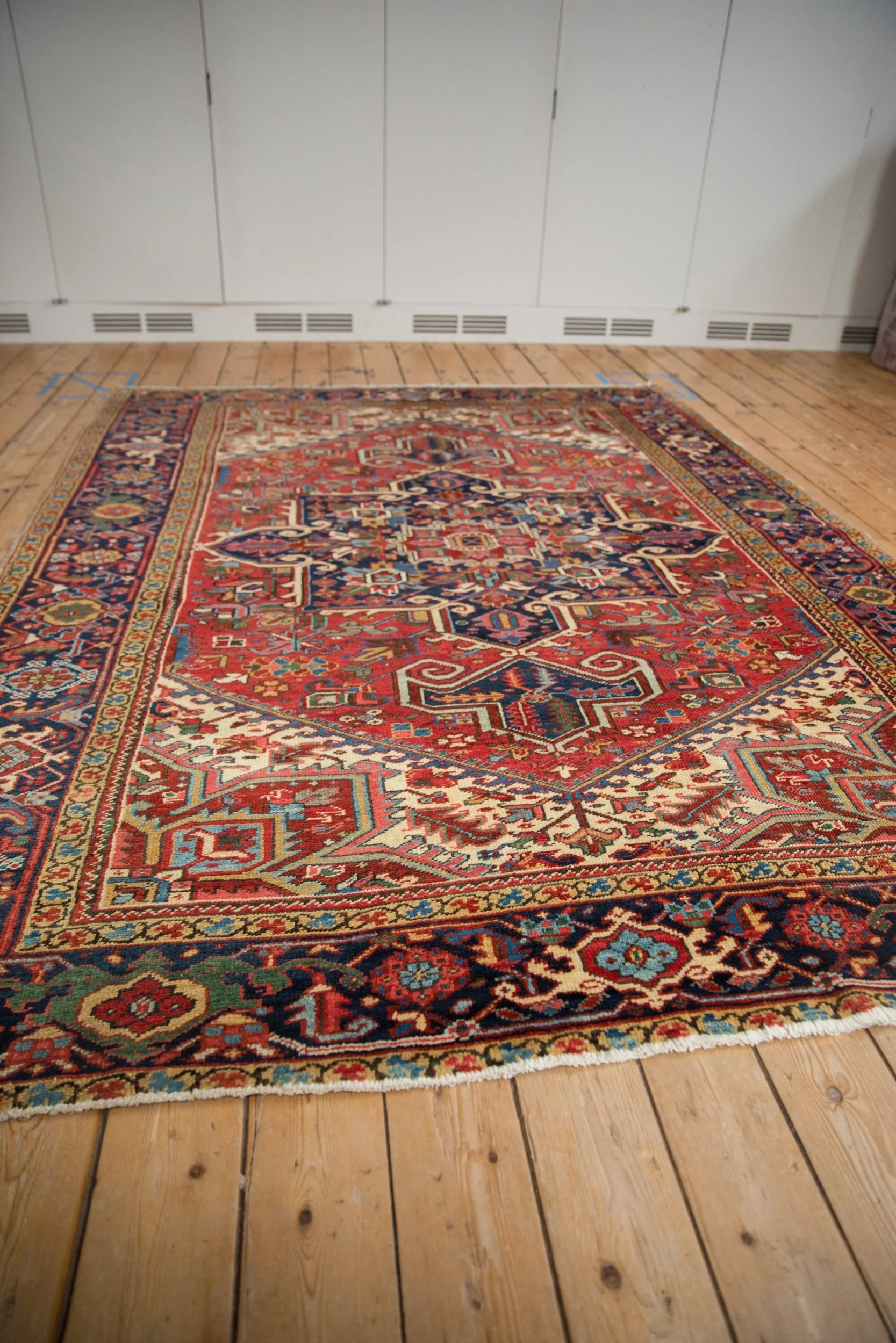 7x9.5 Vintage Heriz Carpet - Image 7